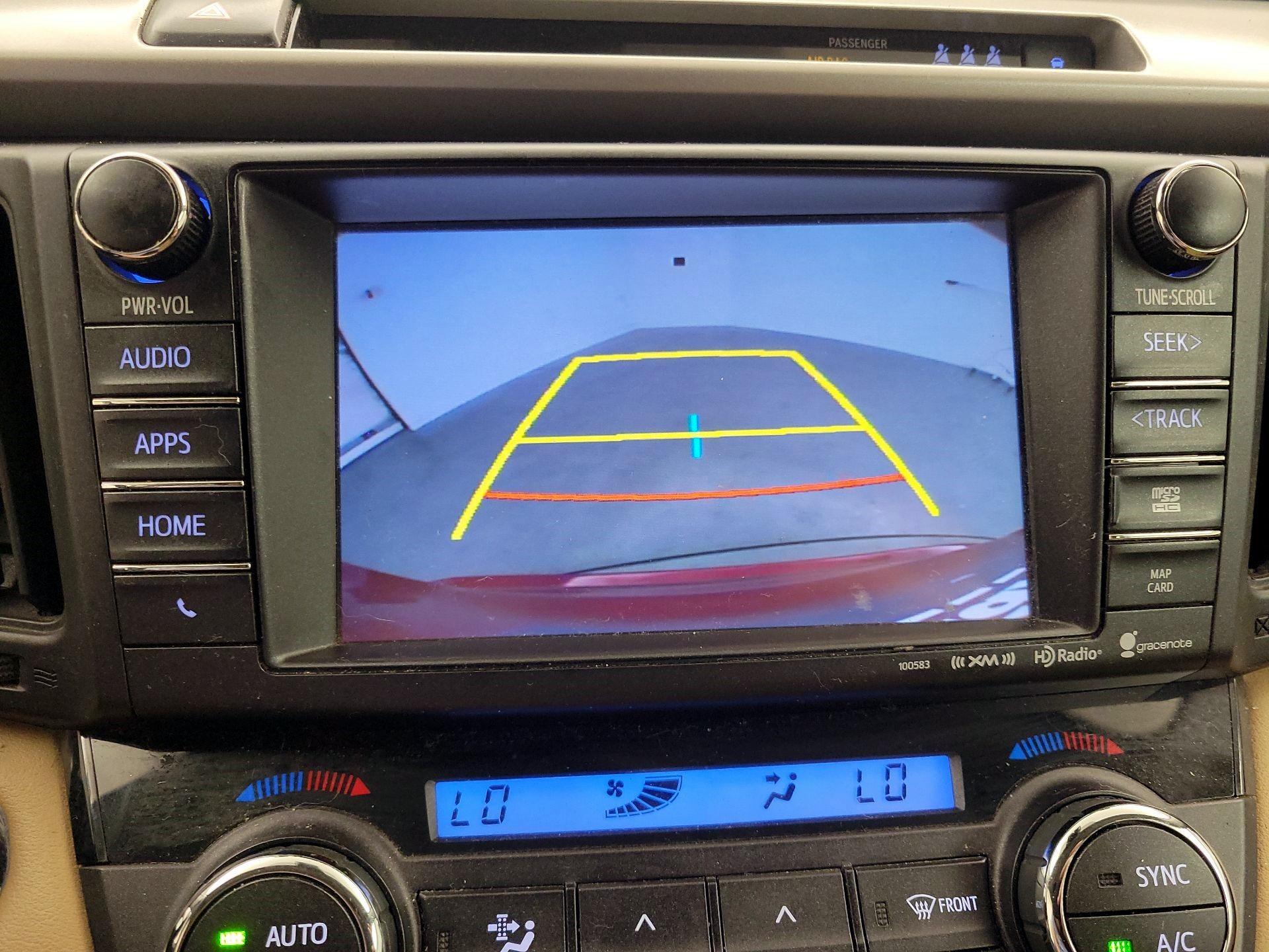 Thumbnail: 2018 Toyota RAV4 - 14