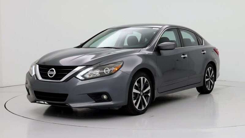 2017 Nissan Altima SR 4