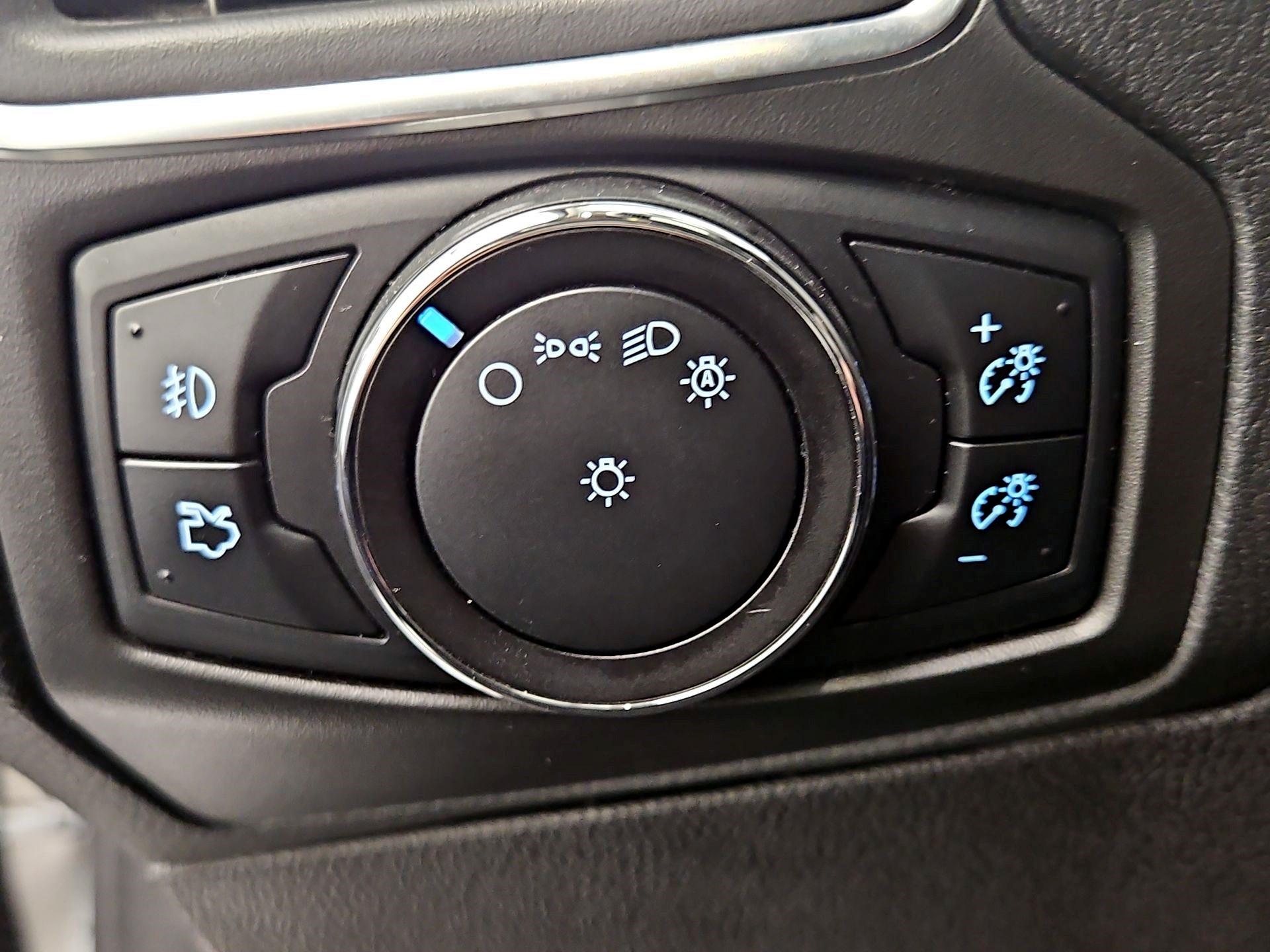 Thumbnail: 2014 Ford Focus - 13