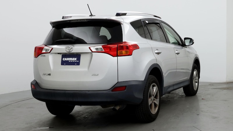 2015 Toyota RAV4 XLE 8