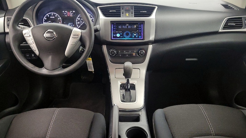 2015 Nissan Sentra S 9