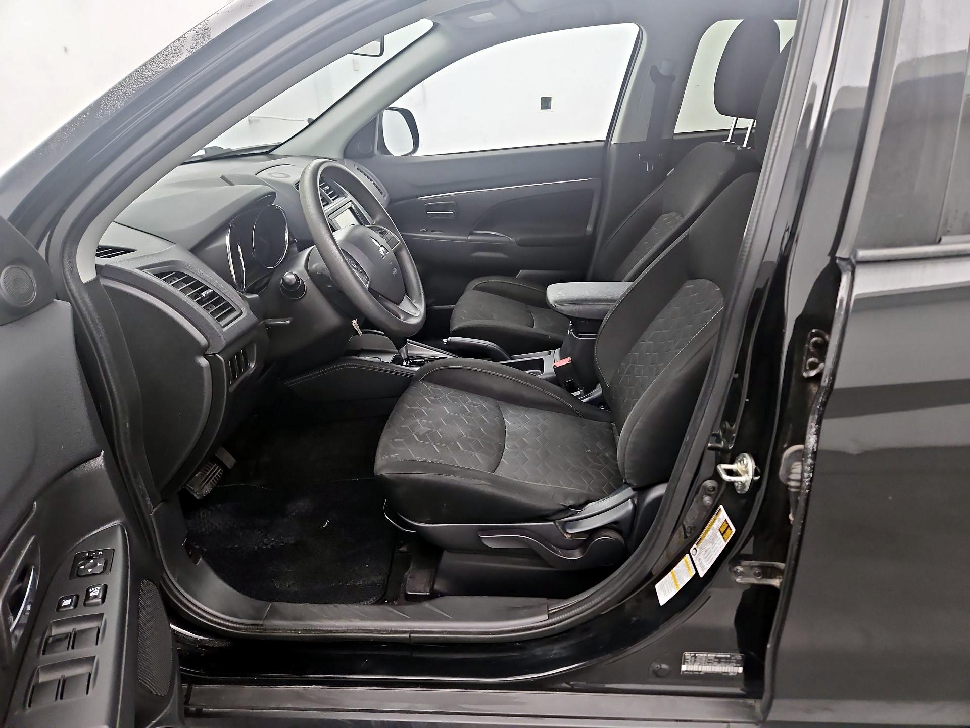 Thumbnail: 2020 Mitsubishi Outlander Sport - 11