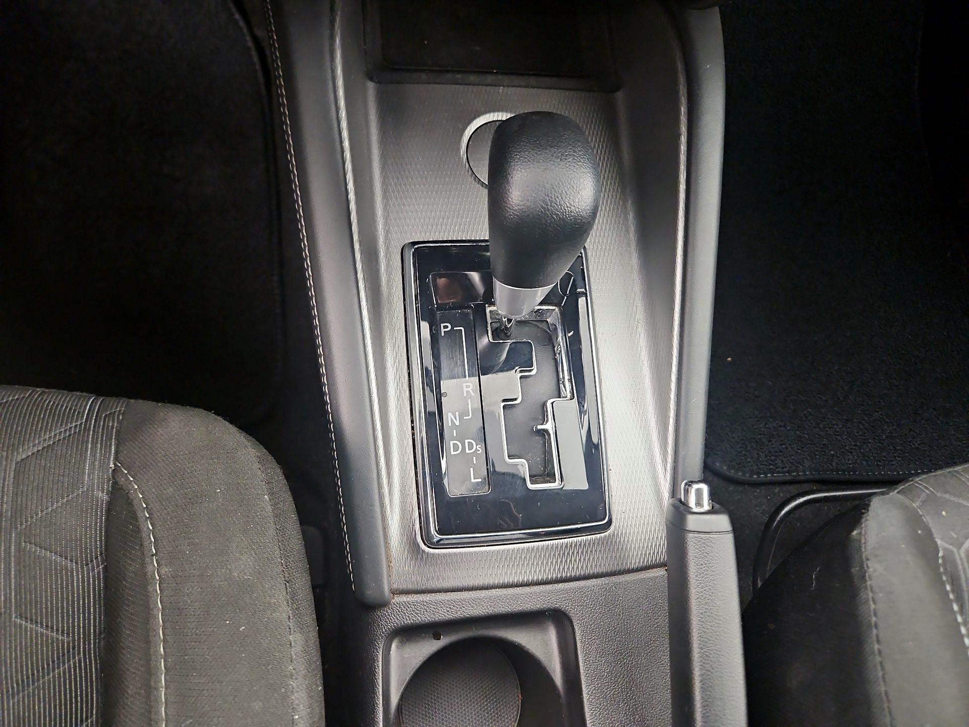 Thumbnail: 2020 Mitsubishi Outlander Sport - 16