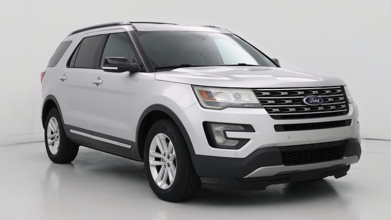 2016 Ford Explorer XLT Hero Image