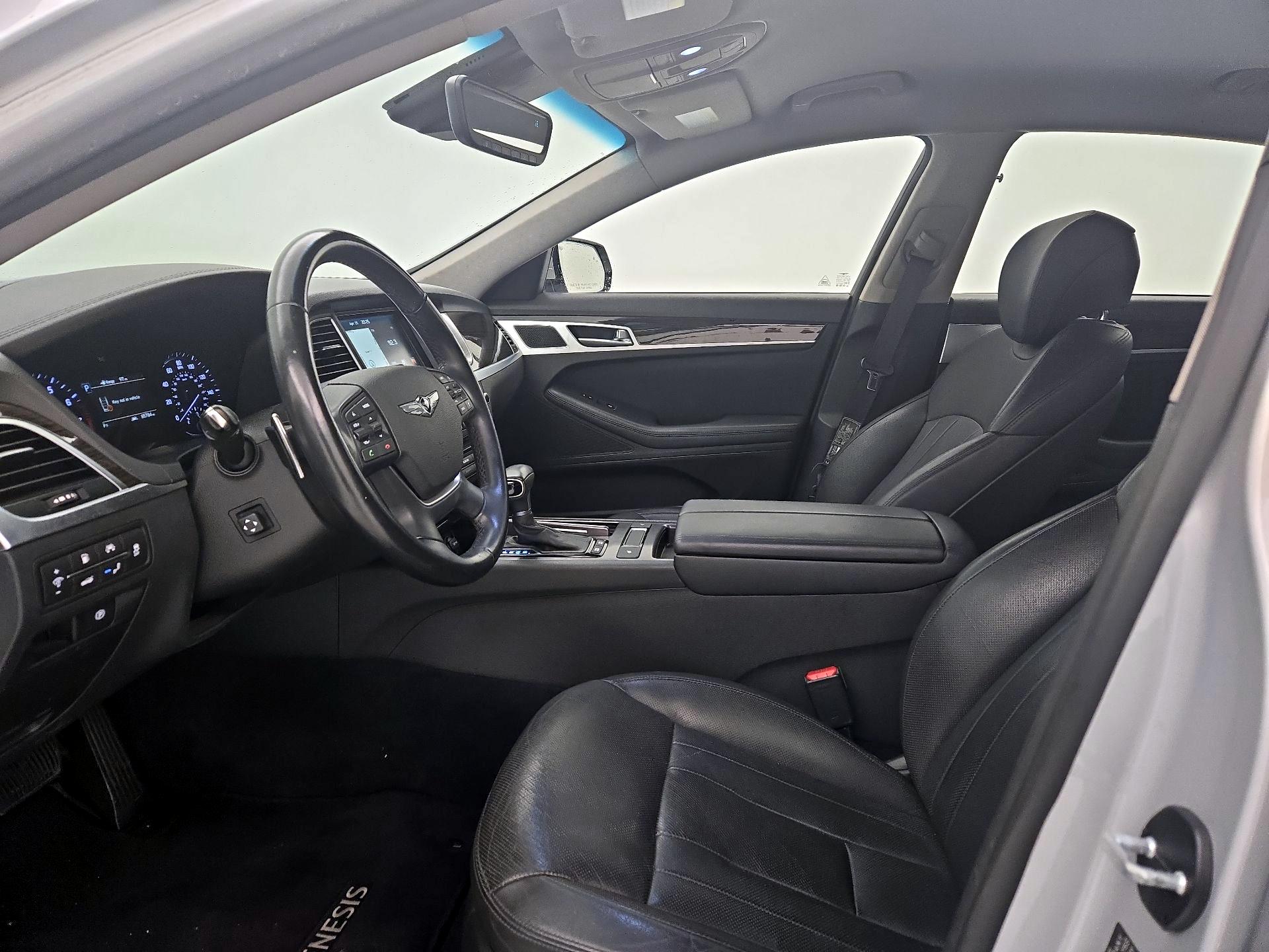 Thumbnail: 2018 Genesis G80 - 11
