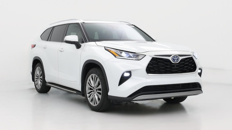 2022 Toyota Highlander Platinum Hero Image