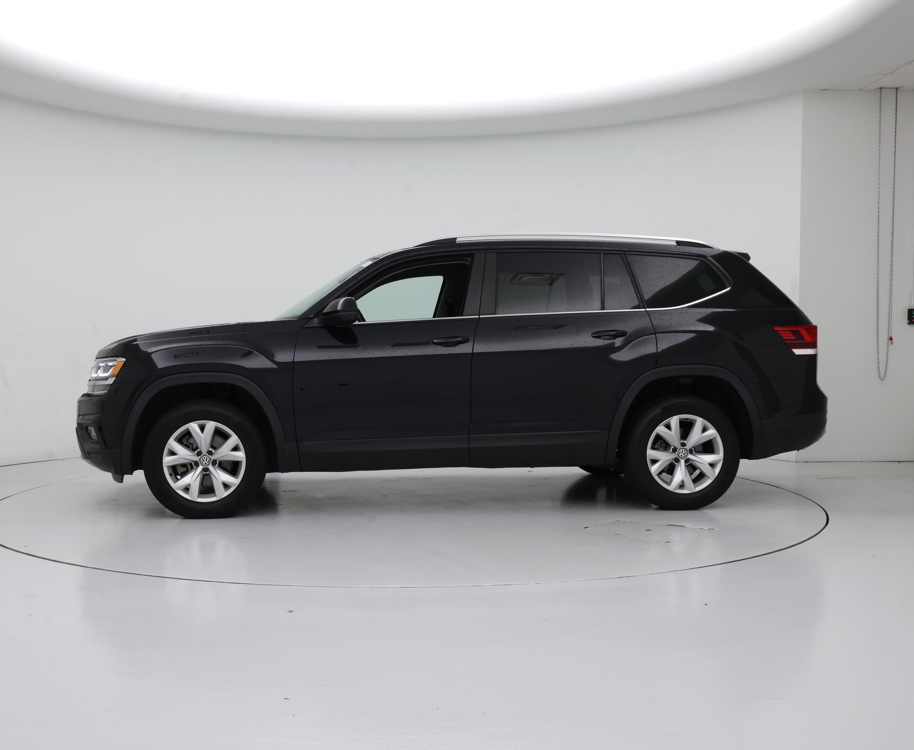 Thumbnail: 2019 Volkswagen Atlas - 3