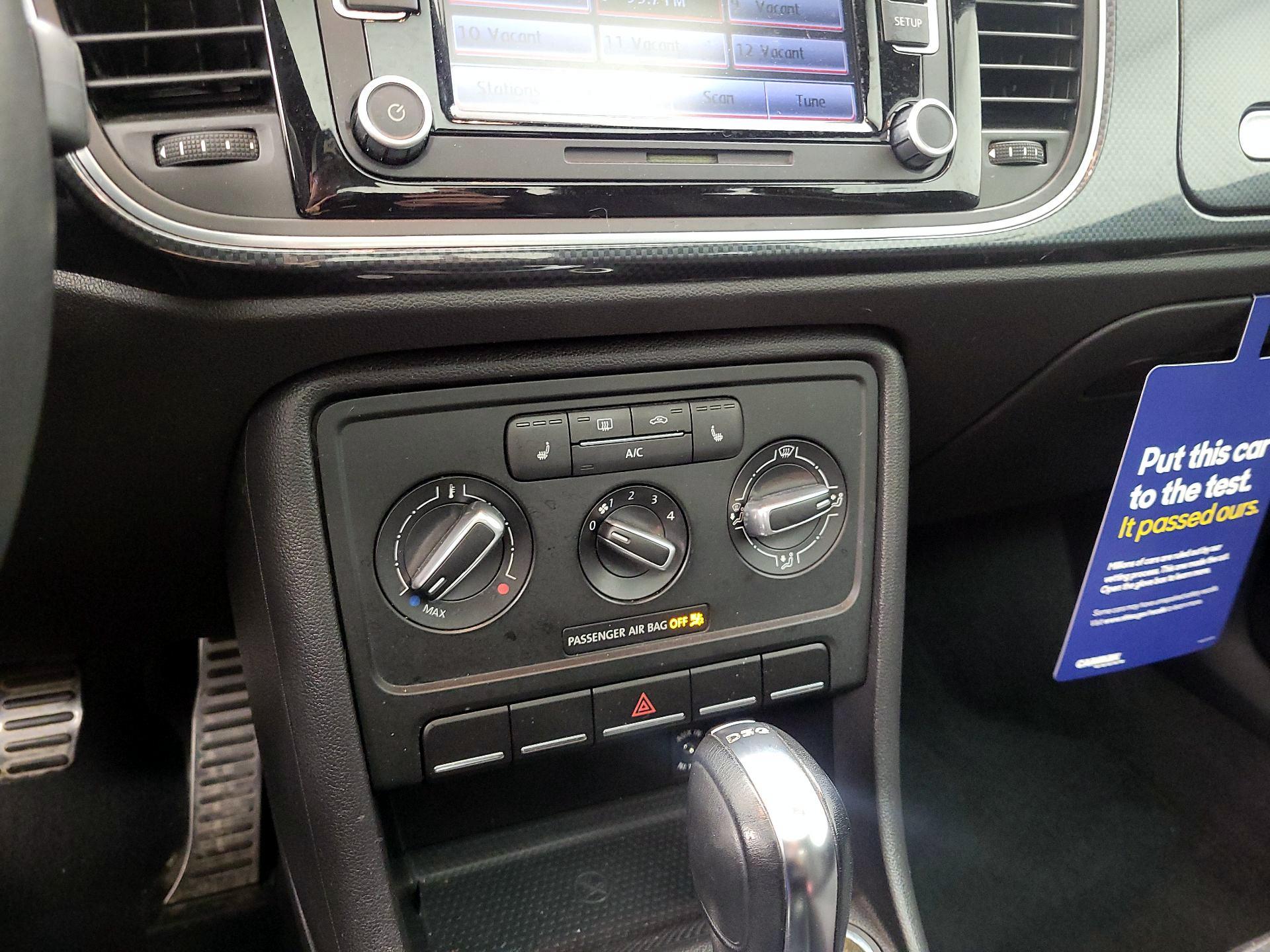 Thumbnail: 2013 Volkswagen Beetle - 15