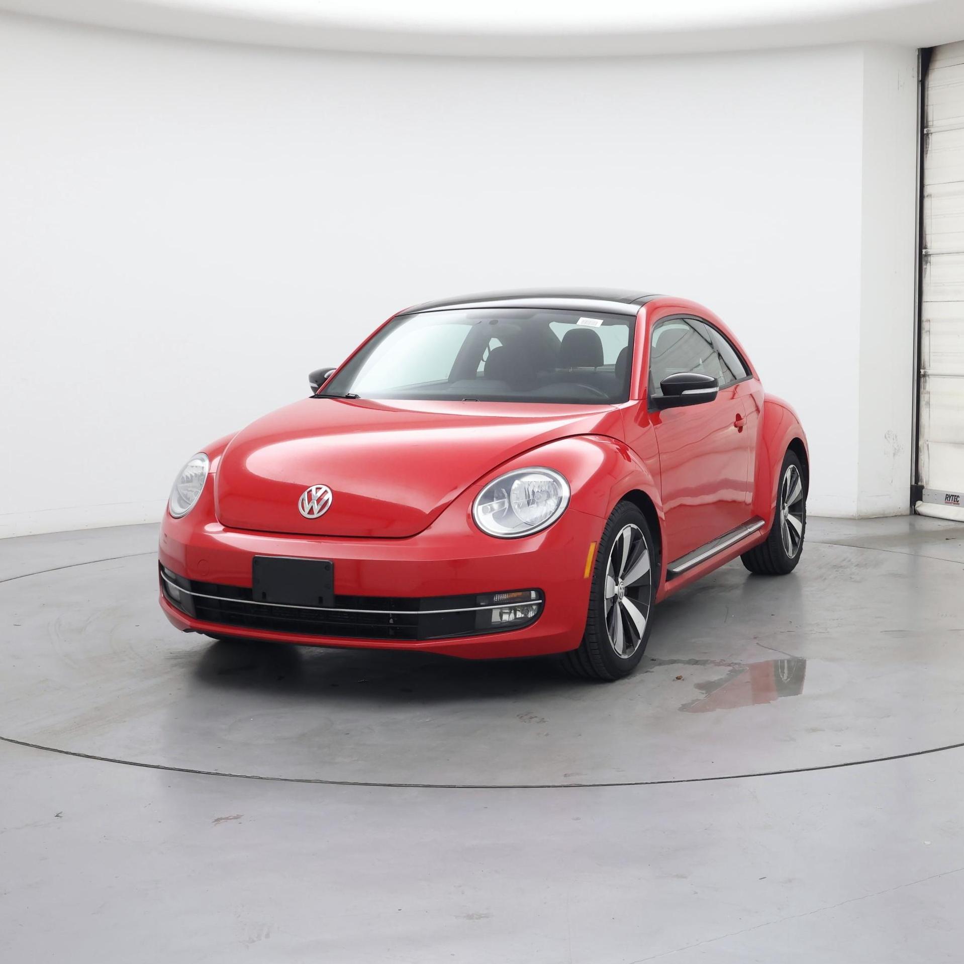 Thumbnail: 2013 Volkswagen Beetle - 4