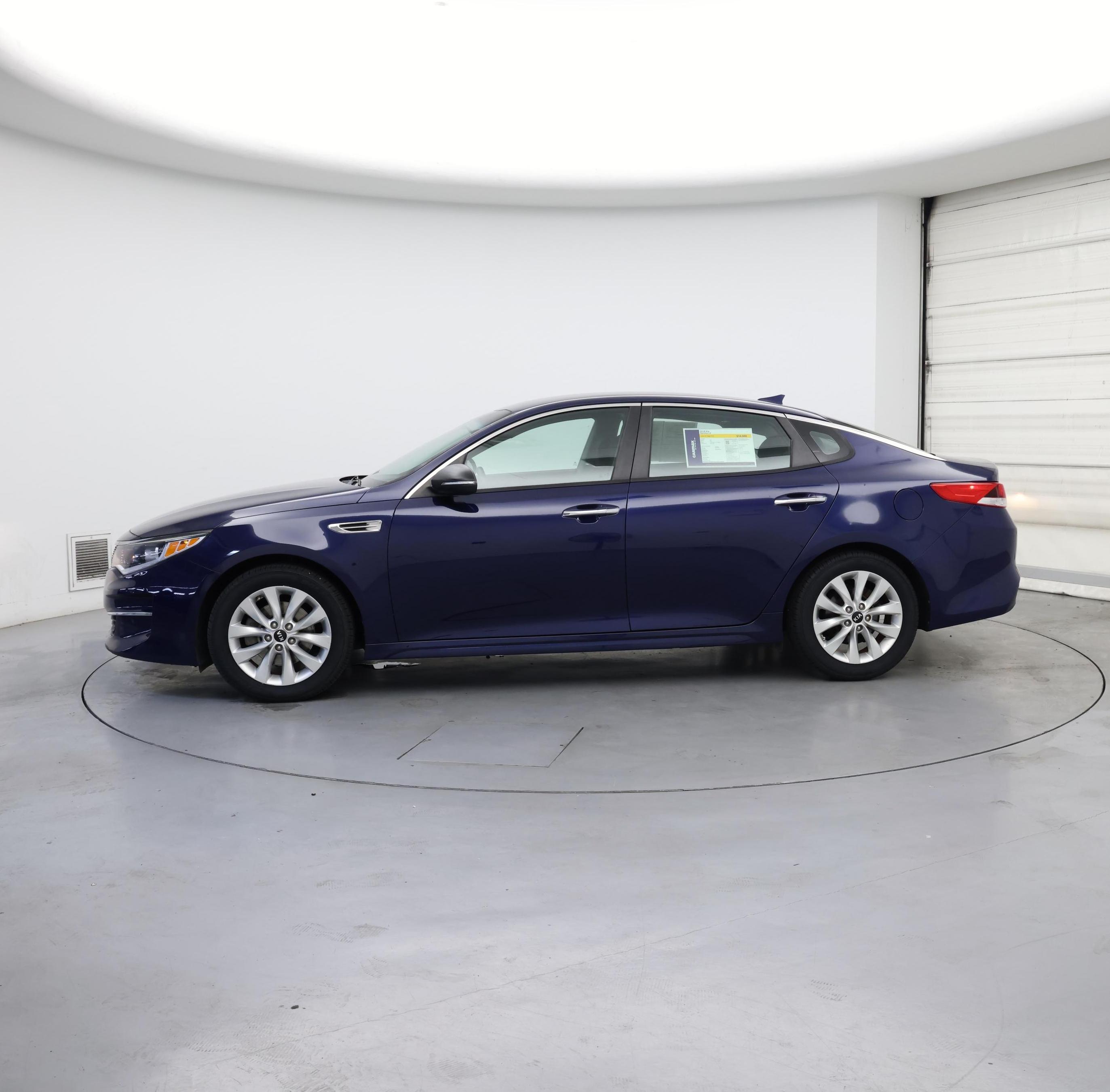 Thumbnail: 2018 Kia Optima - 3