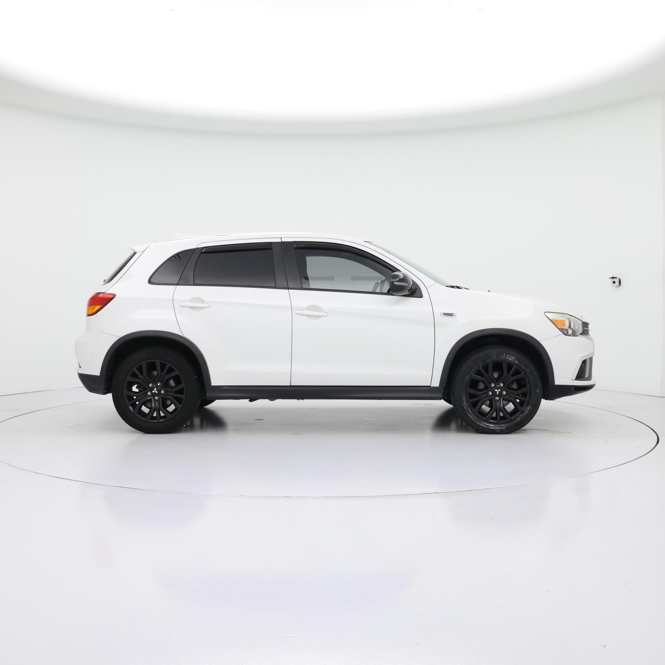 Thumbnail: 2018 Mitsubishi Outlander Sport - 7