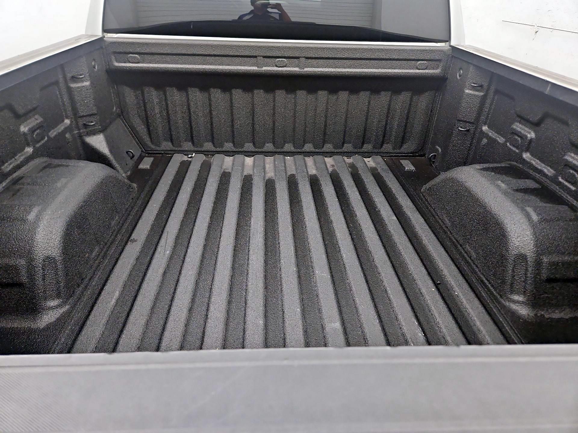 Thumbnail: 2021 Chevrolet Silverado 1500 - 20