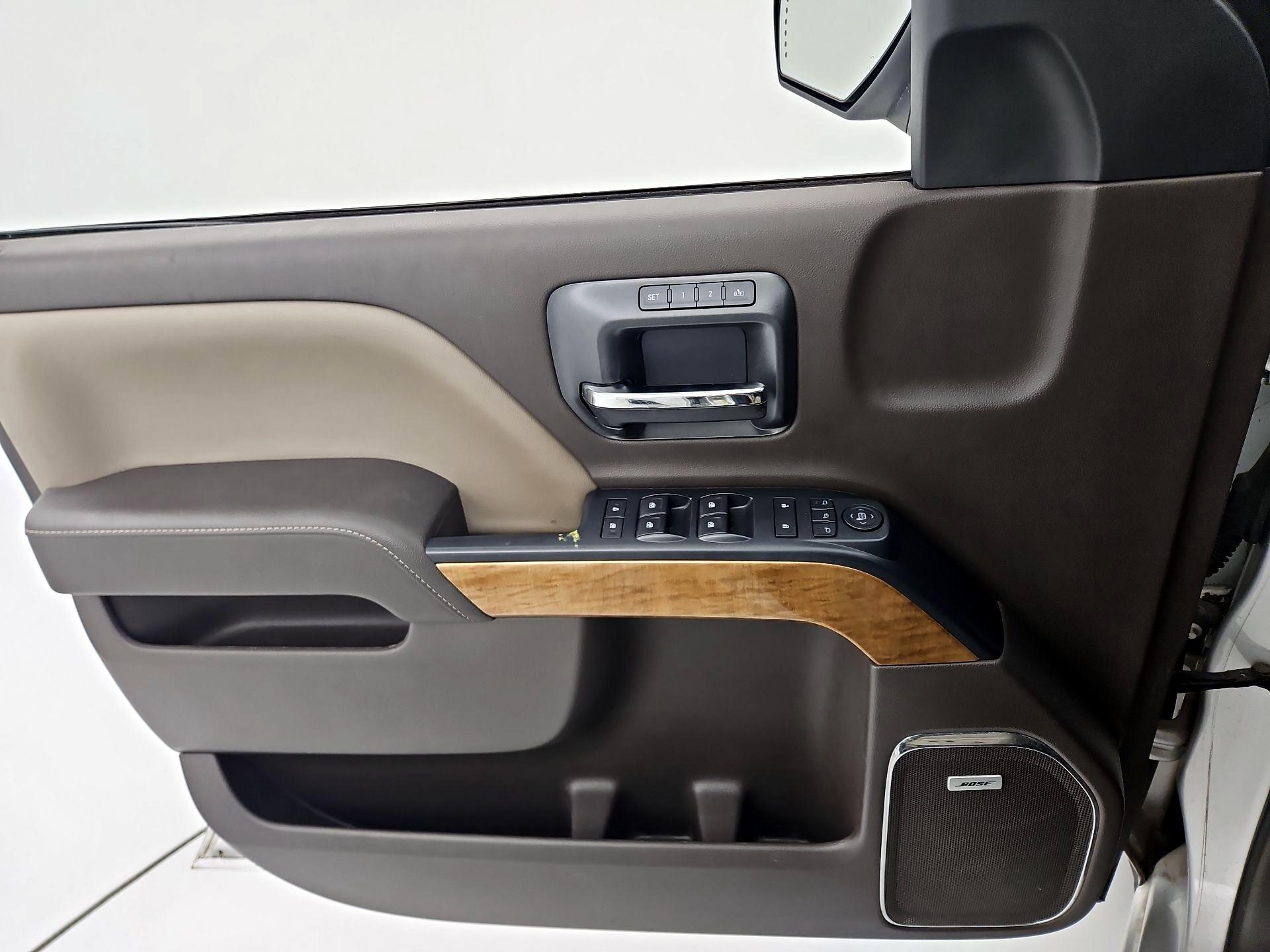 Thumbnail: 2016 Chevrolet Silverado 1500 - 12