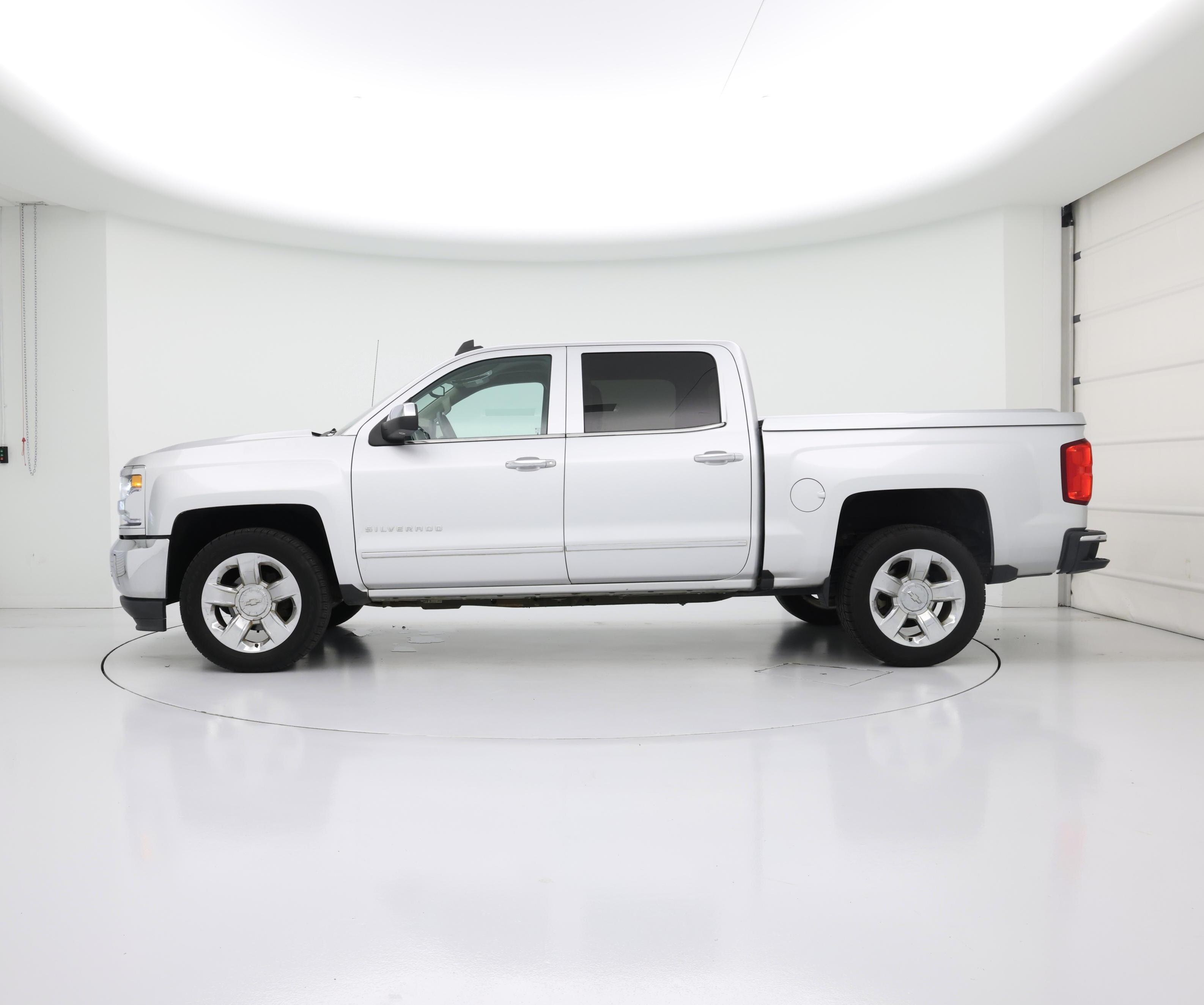Thumbnail: 2016 Chevrolet Silverado 1500 - 3