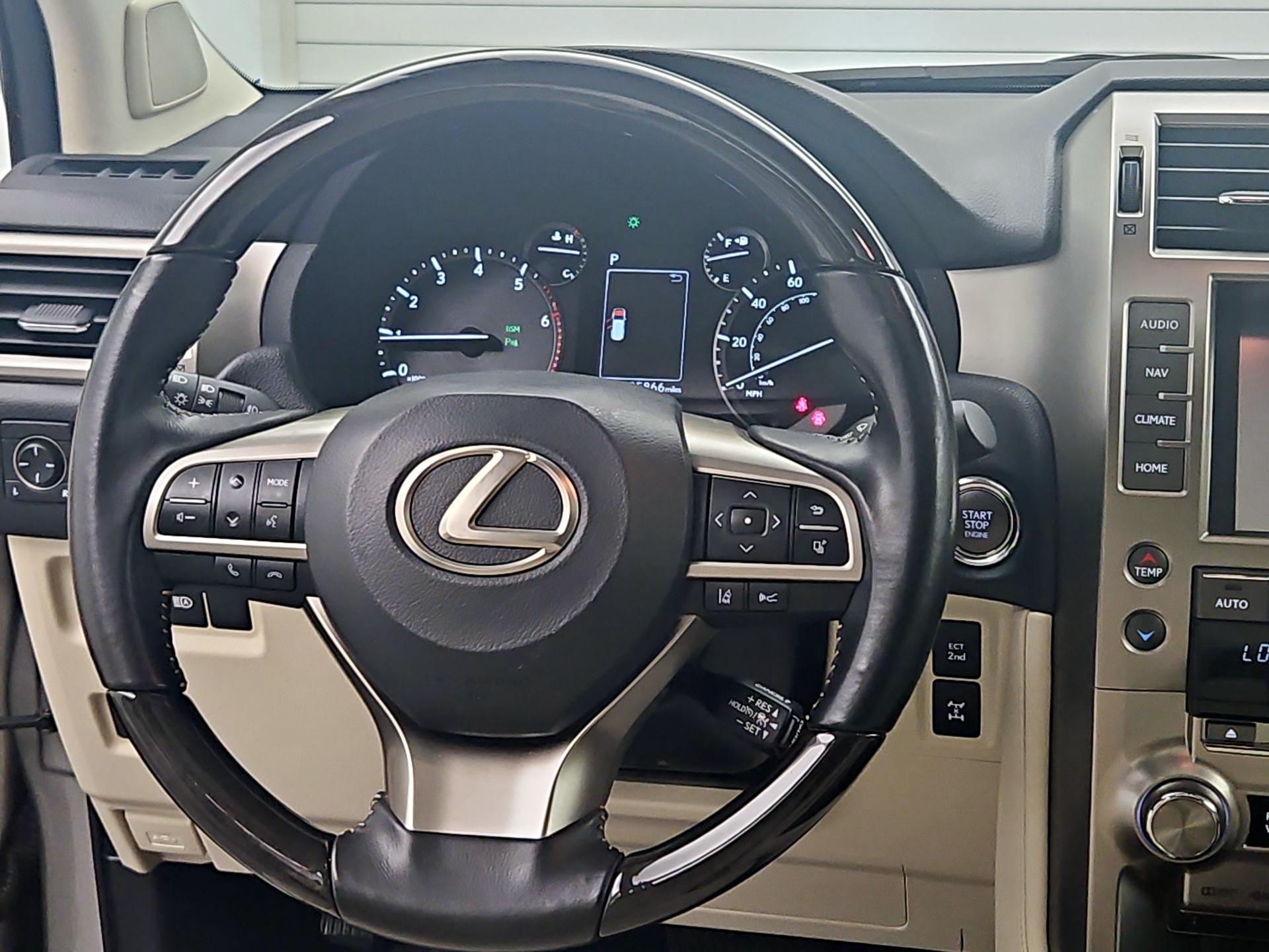 Thumbnail: 2020 Lexus GX - 10