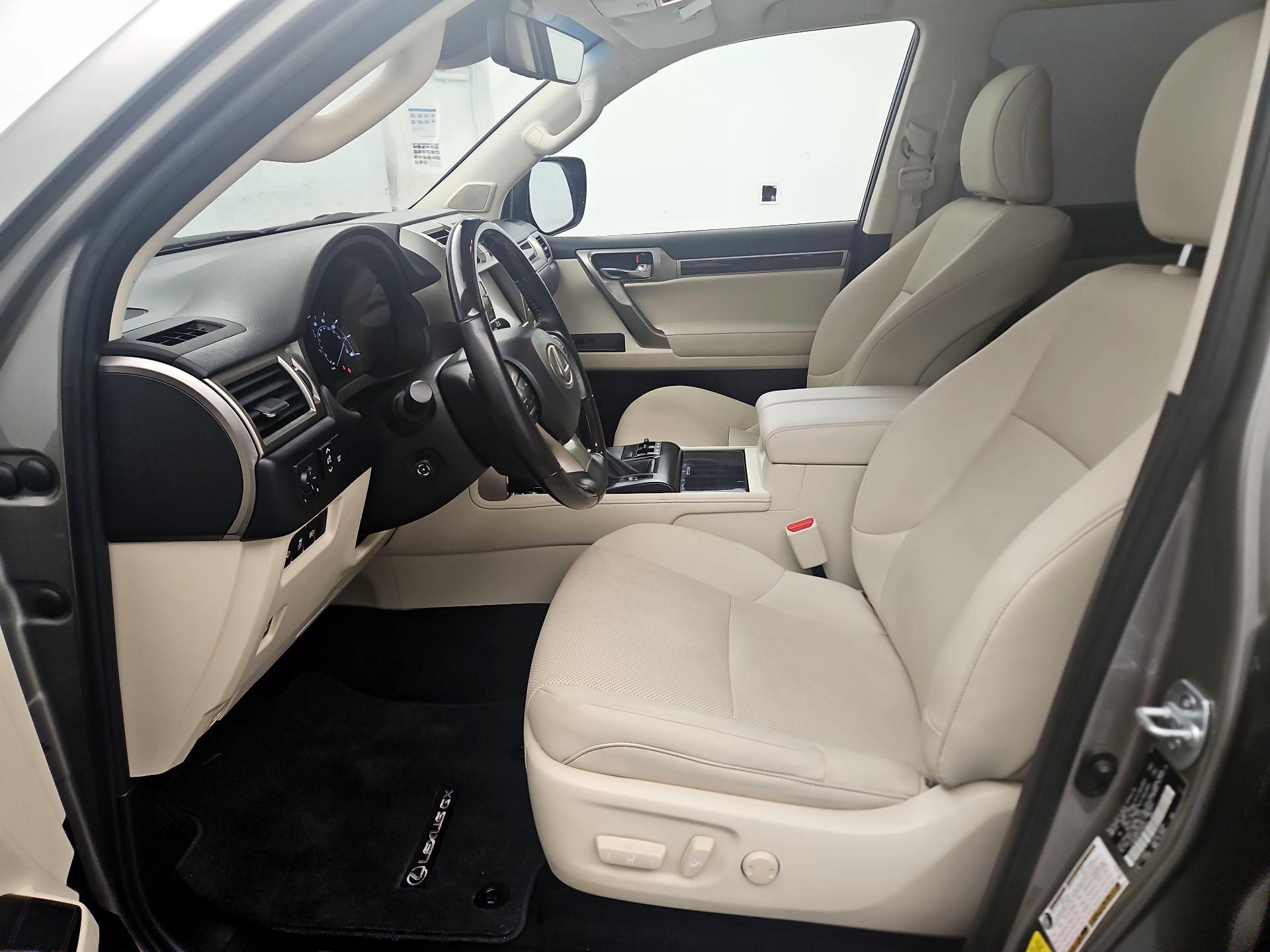 Thumbnail: 2020 Lexus GX - 11