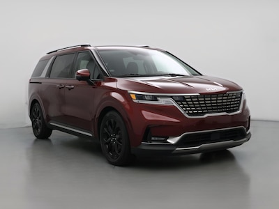 Red 2023 Kia Carnival SX