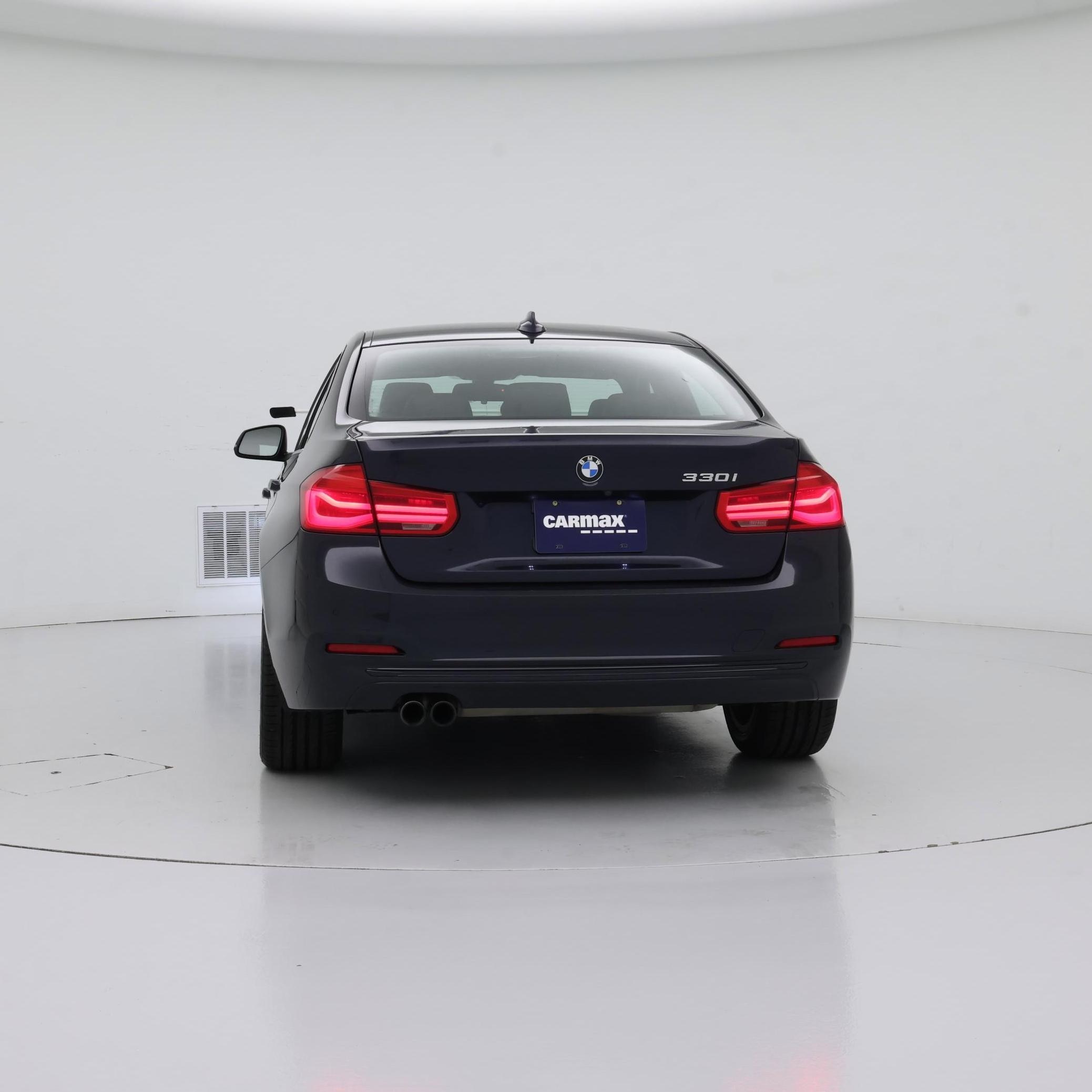 Thumbnail: 2017 BMW 3 Series - 6