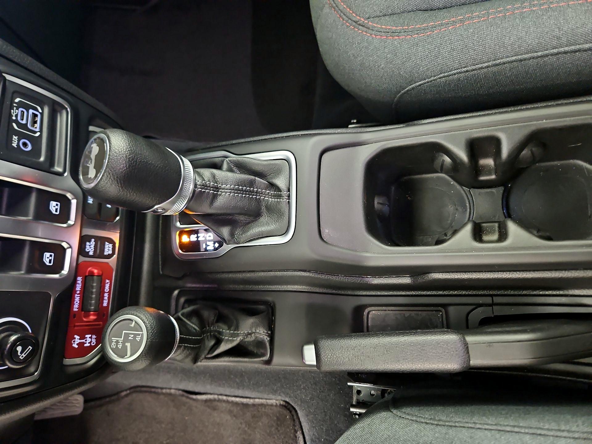 Thumbnail: 2024 Jeep Wrangler - 15
