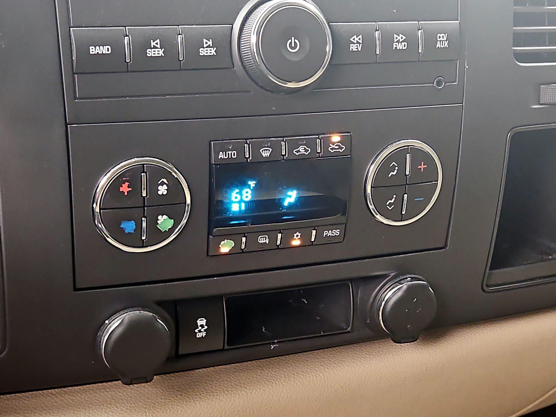 Thumbnail: 2013 Chevrolet Silverado 1500 - 15