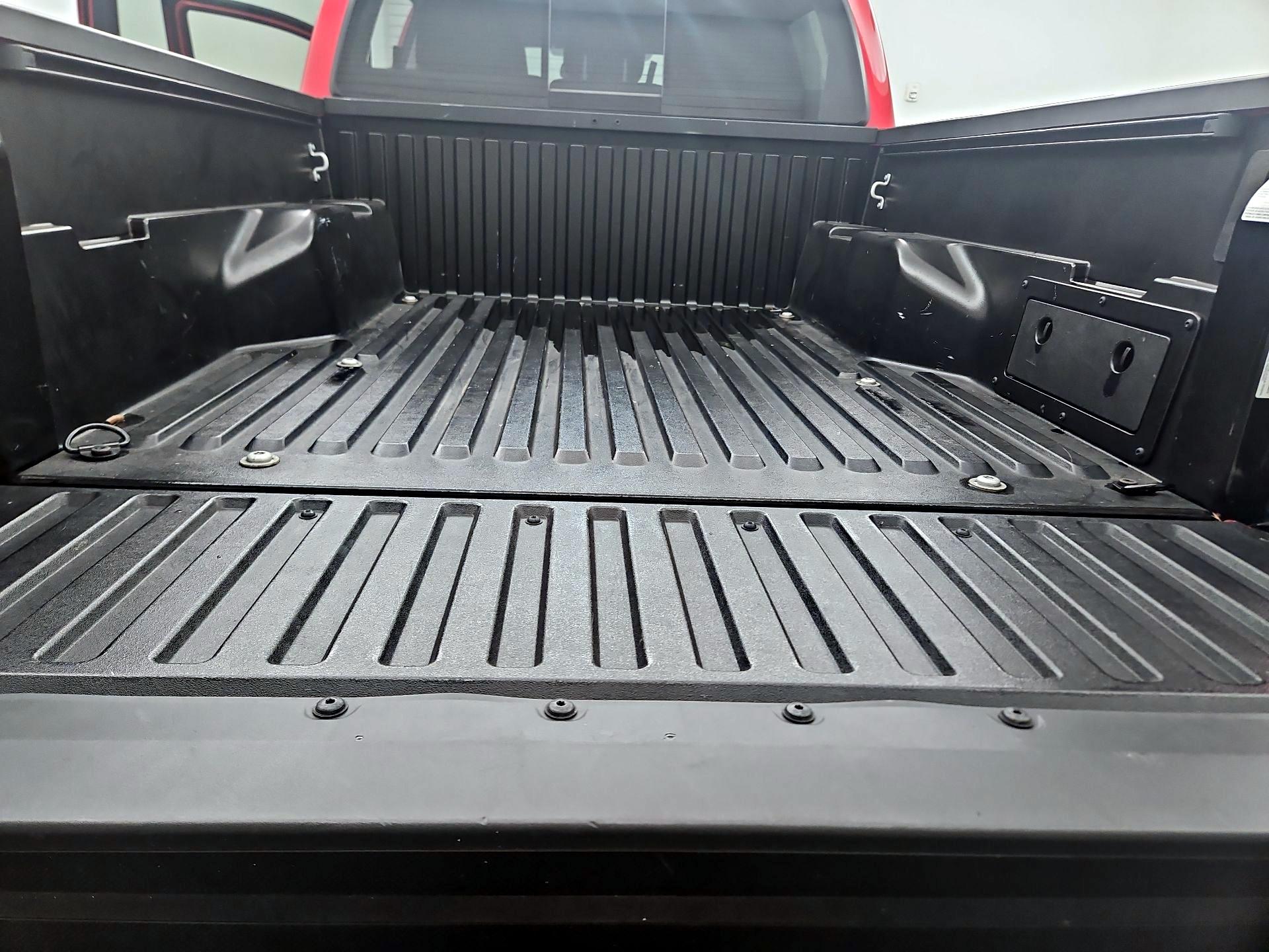 Thumbnail: 2023 Toyota Tacoma - 19