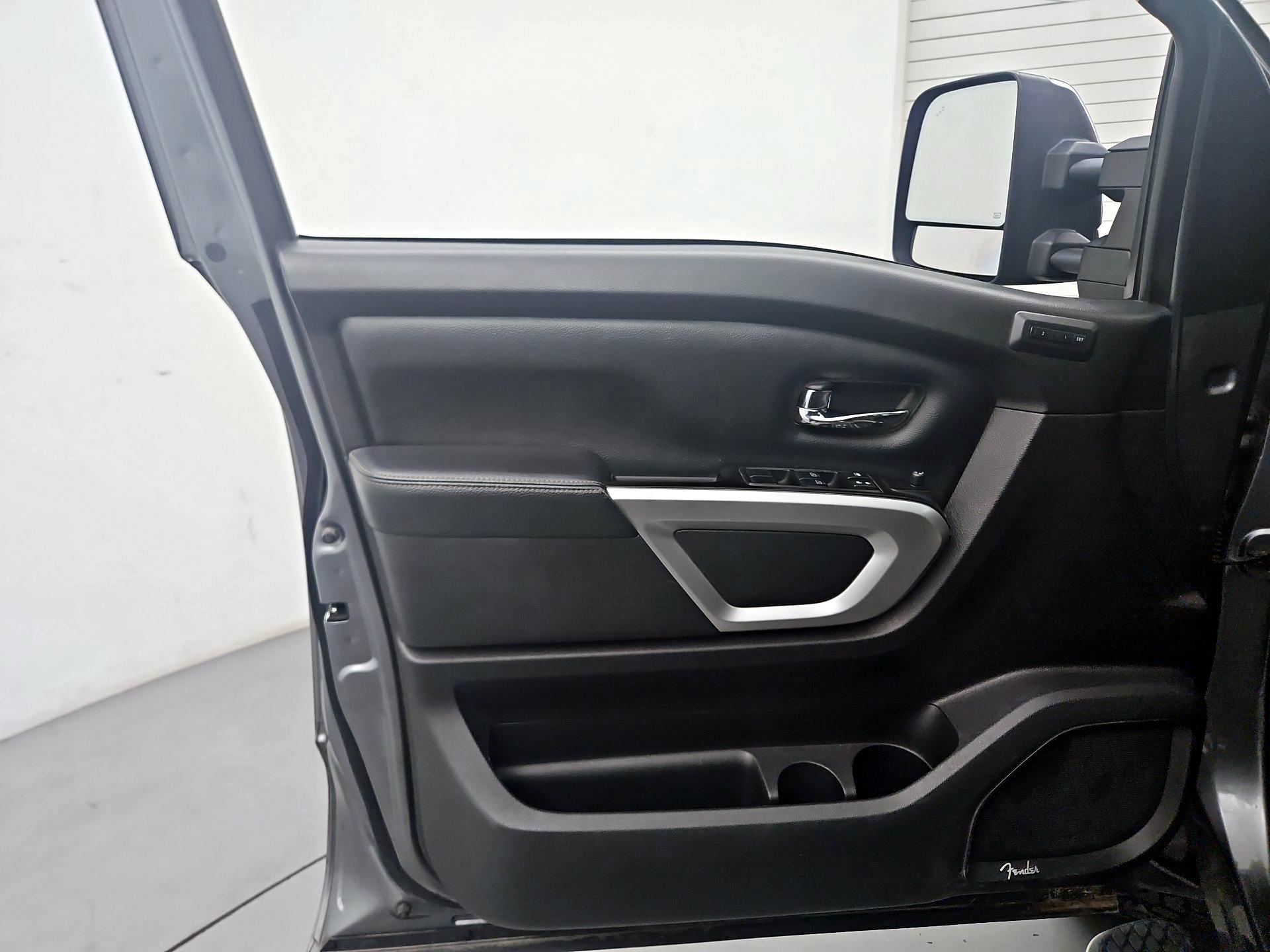 Thumbnail: 2019 Nissan Titan - 12
