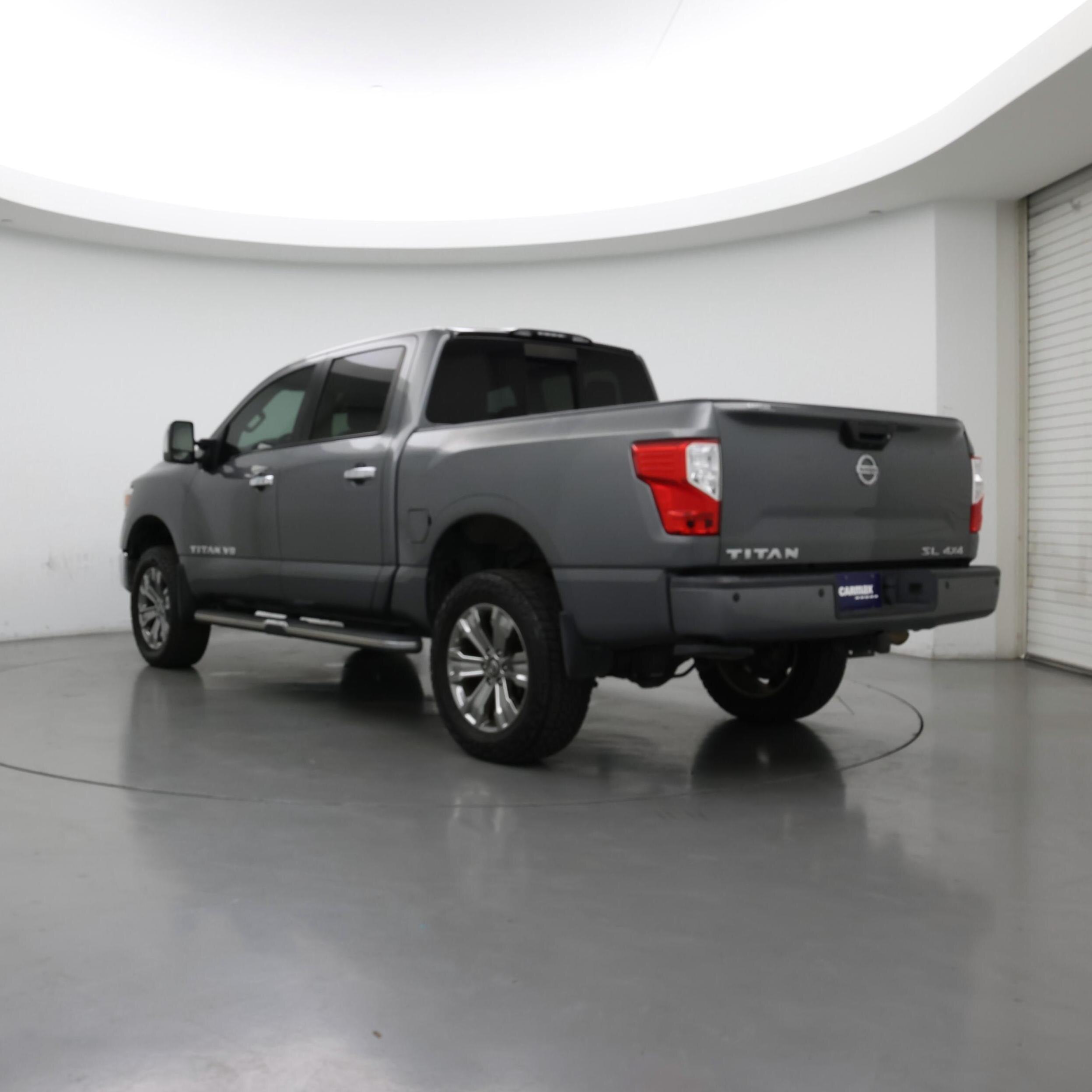 Thumbnail: 2019 Nissan Titan - 2