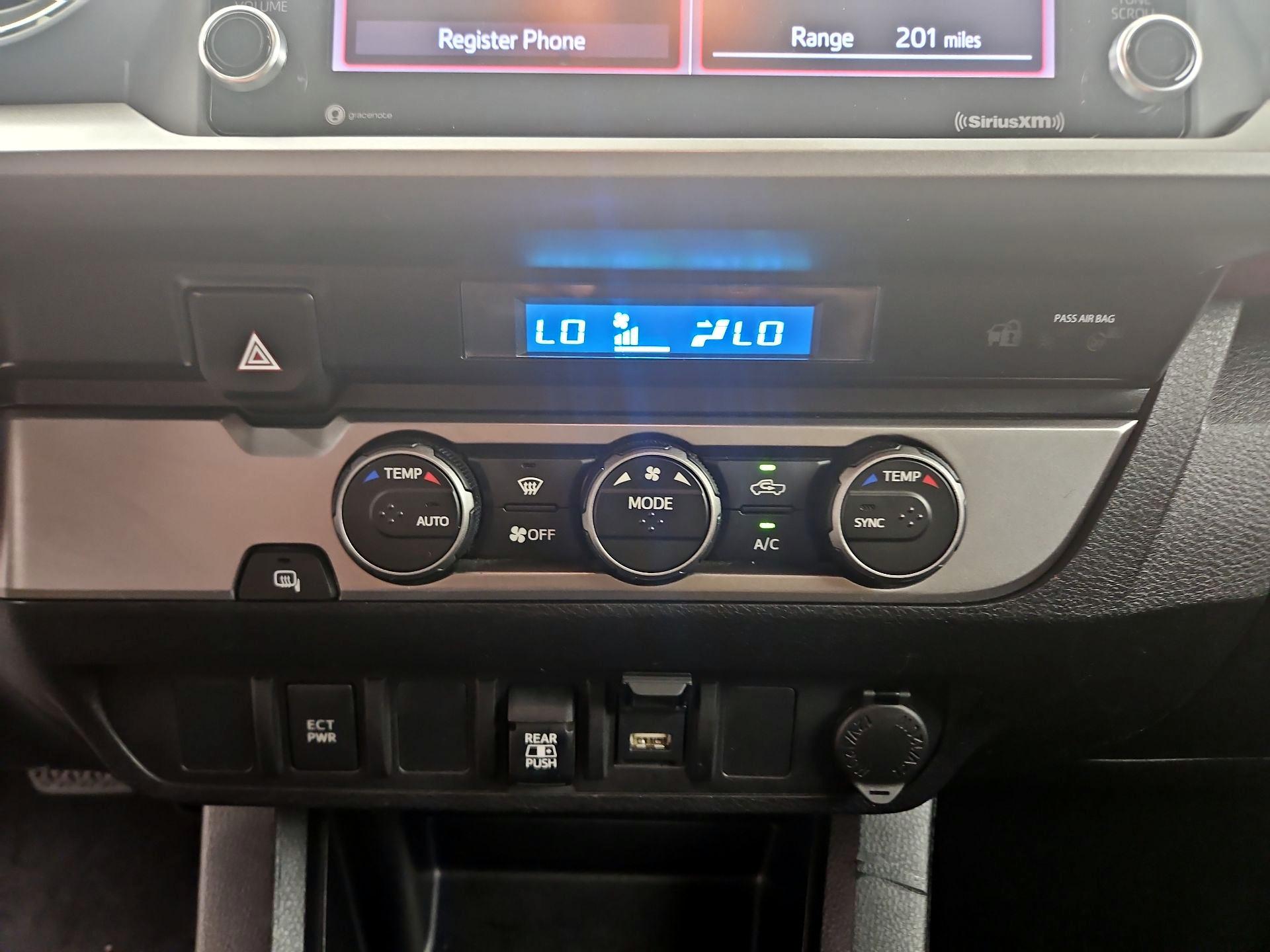 Thumbnail: 2021 Toyota Tacoma - 14