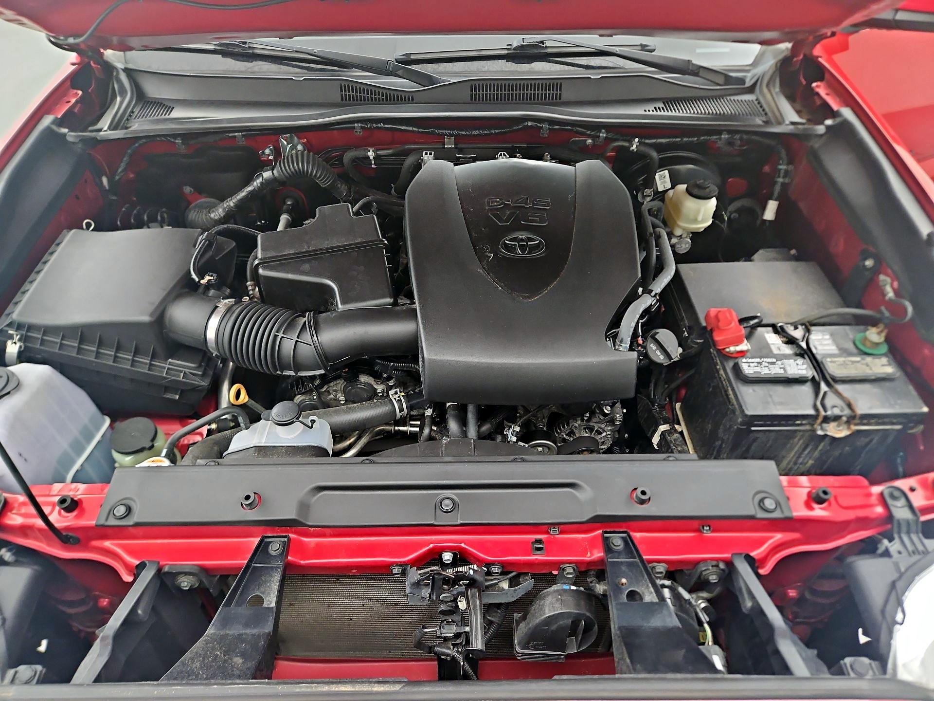 Thumbnail: 2021 Toyota Tacoma - 17