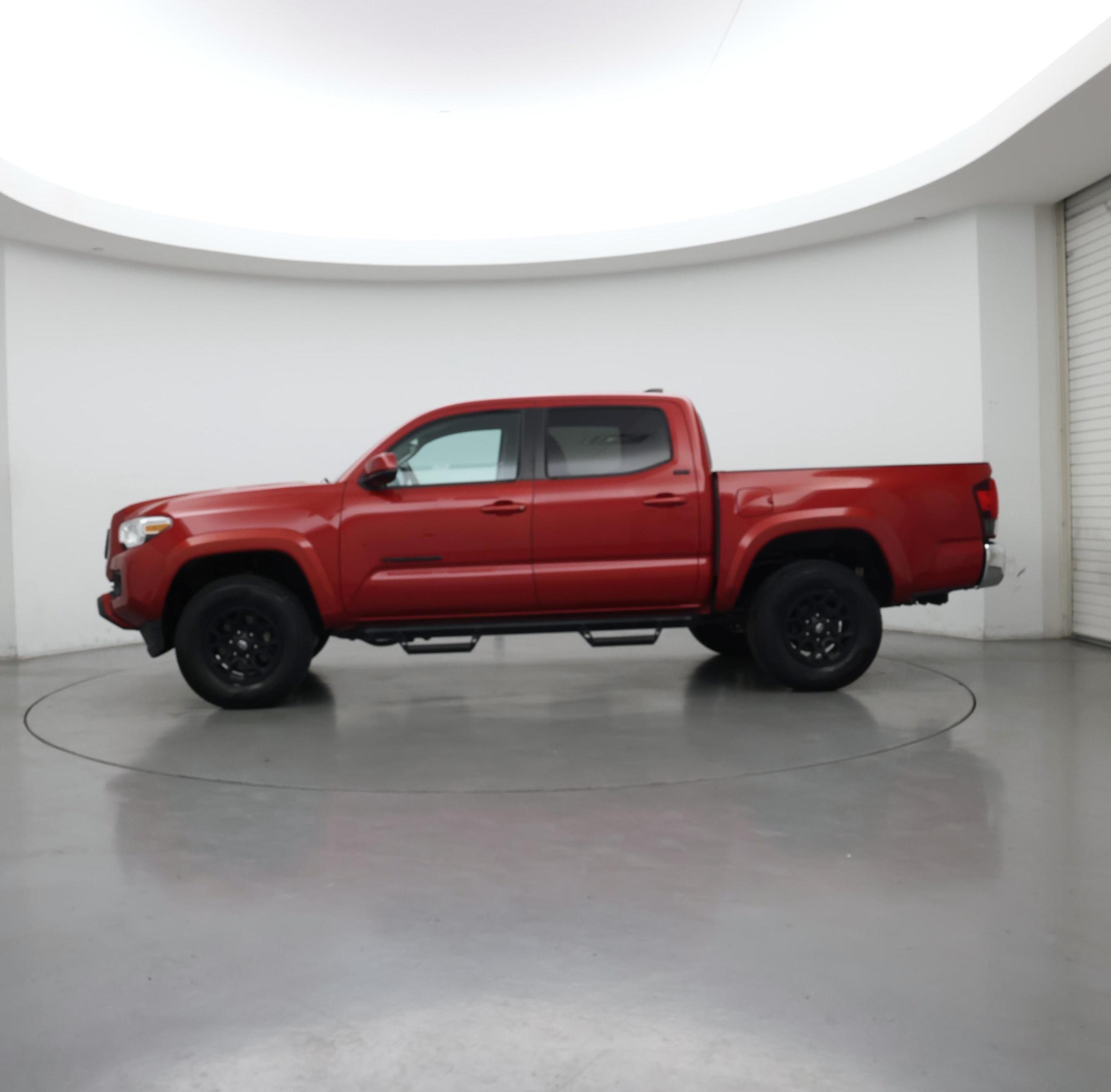 Thumbnail: 2021 Toyota Tacoma - 3