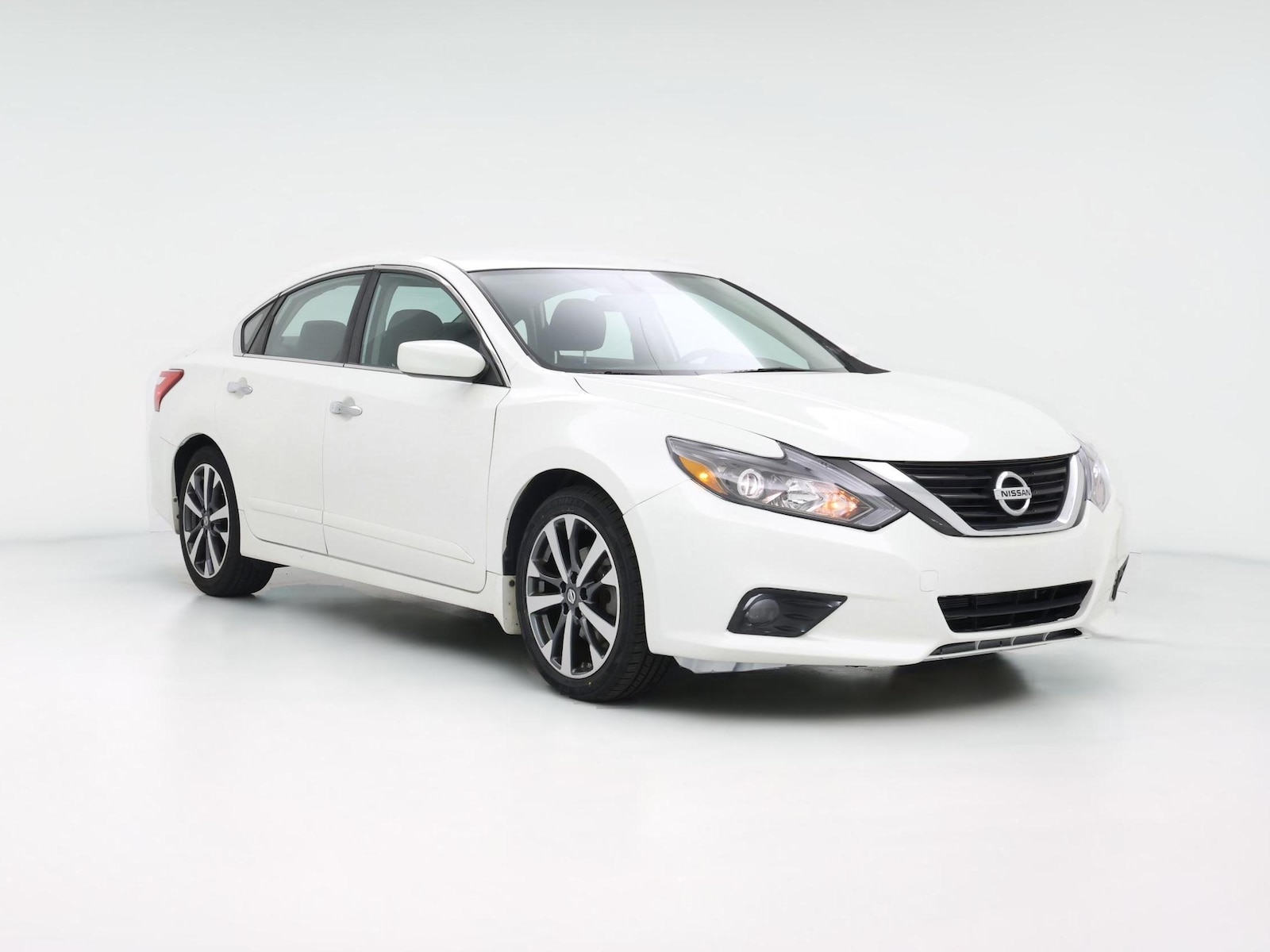 2016 Nissan Altima SR