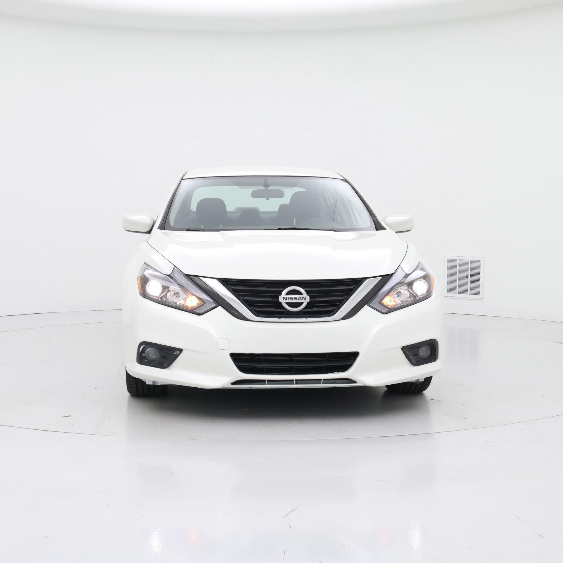 Thumbnail: 2016 Nissan Altima - 5