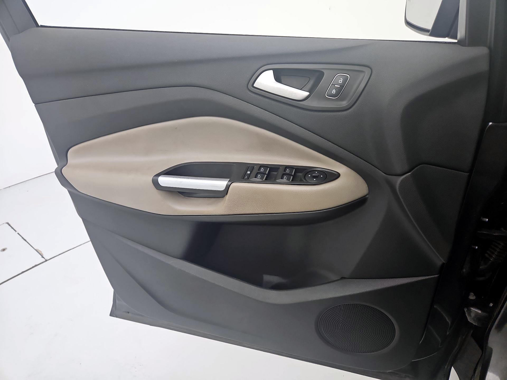 Thumbnail: 2019 Ford Escape - 12
