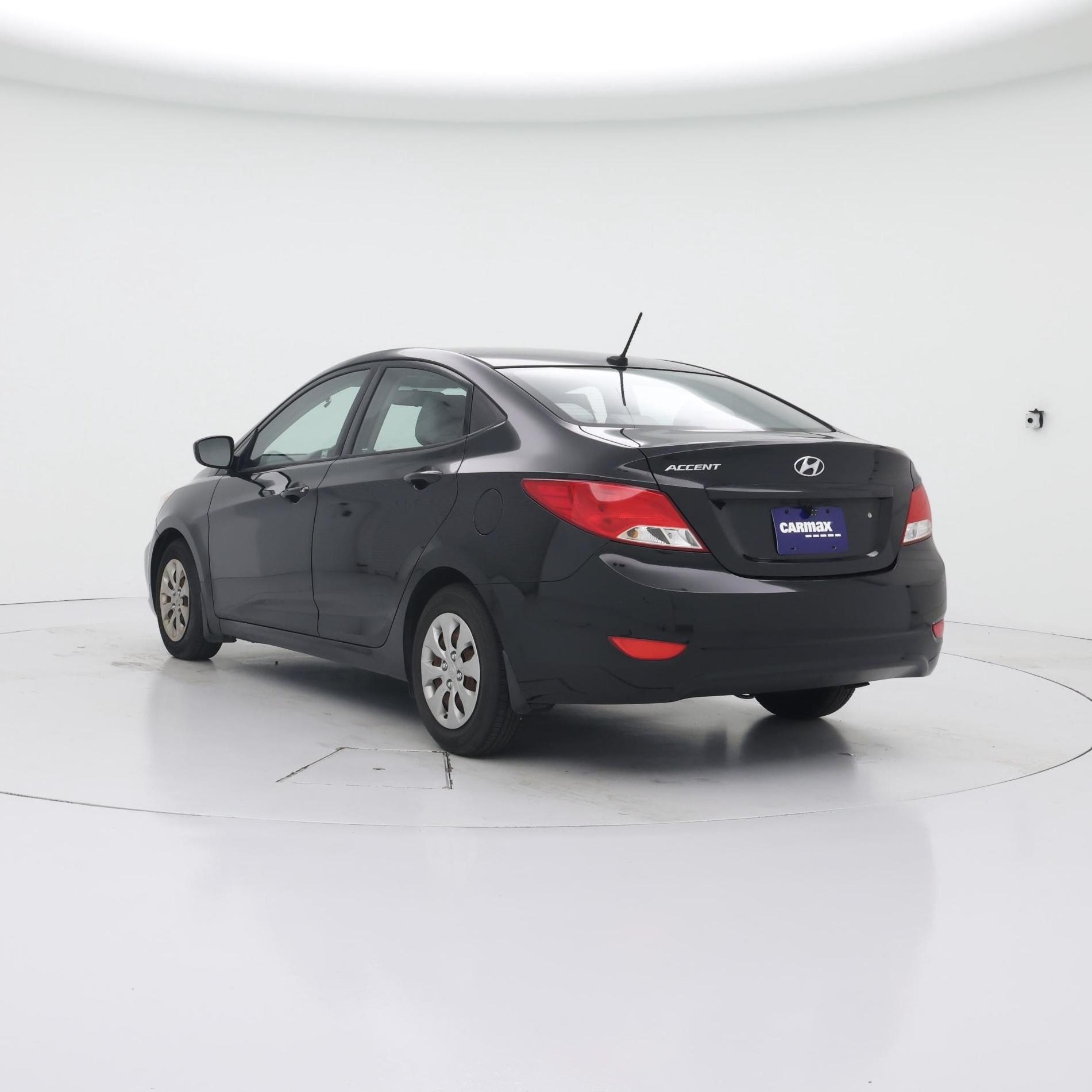Thumbnail: 2017 Hyundai Accent - 2
