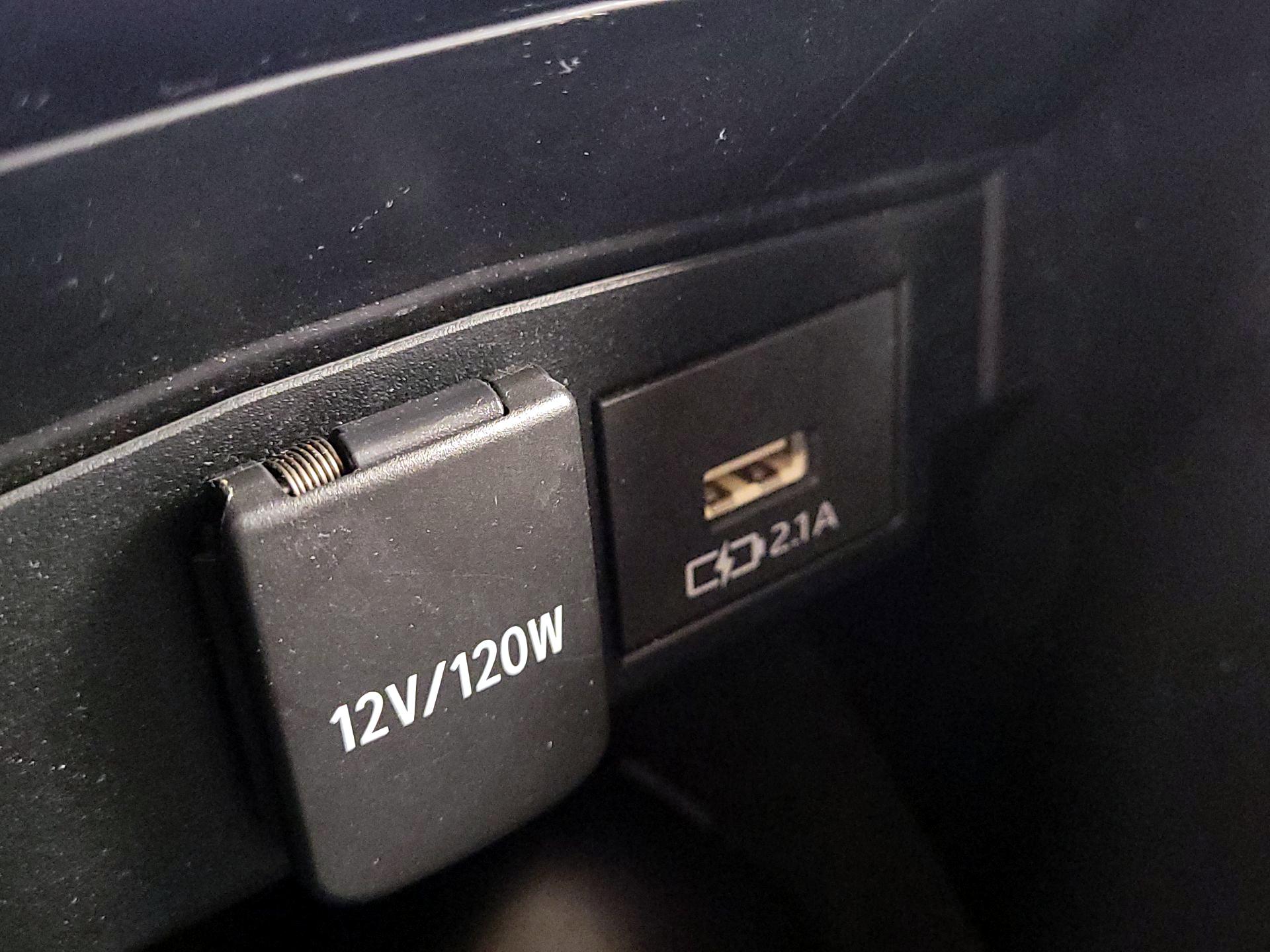 Thumbnail: 2021 Toyota Corolla - 18