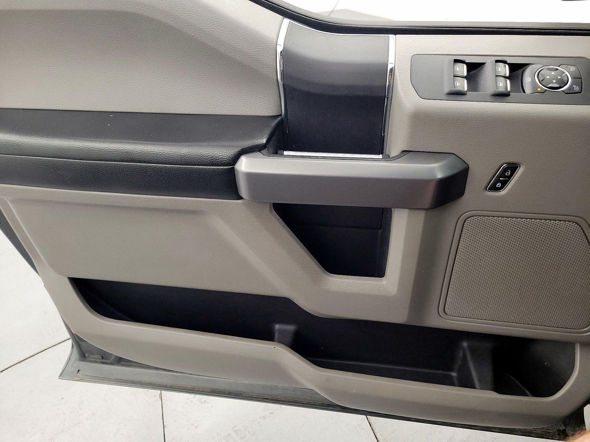 Thumbnail: 2015 Ford F-150 - 12