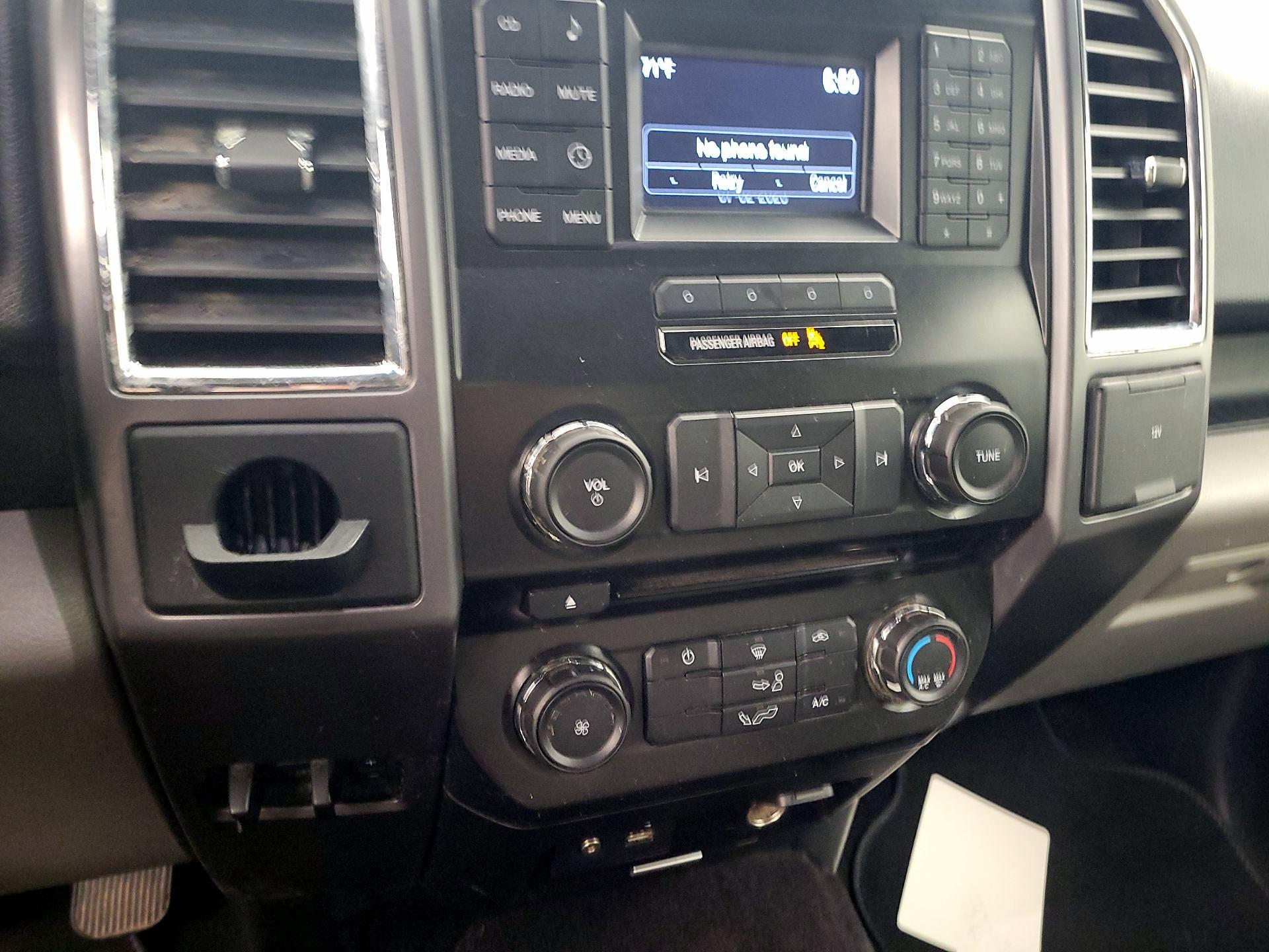 Thumbnail: 2015 Ford F-150 - 16