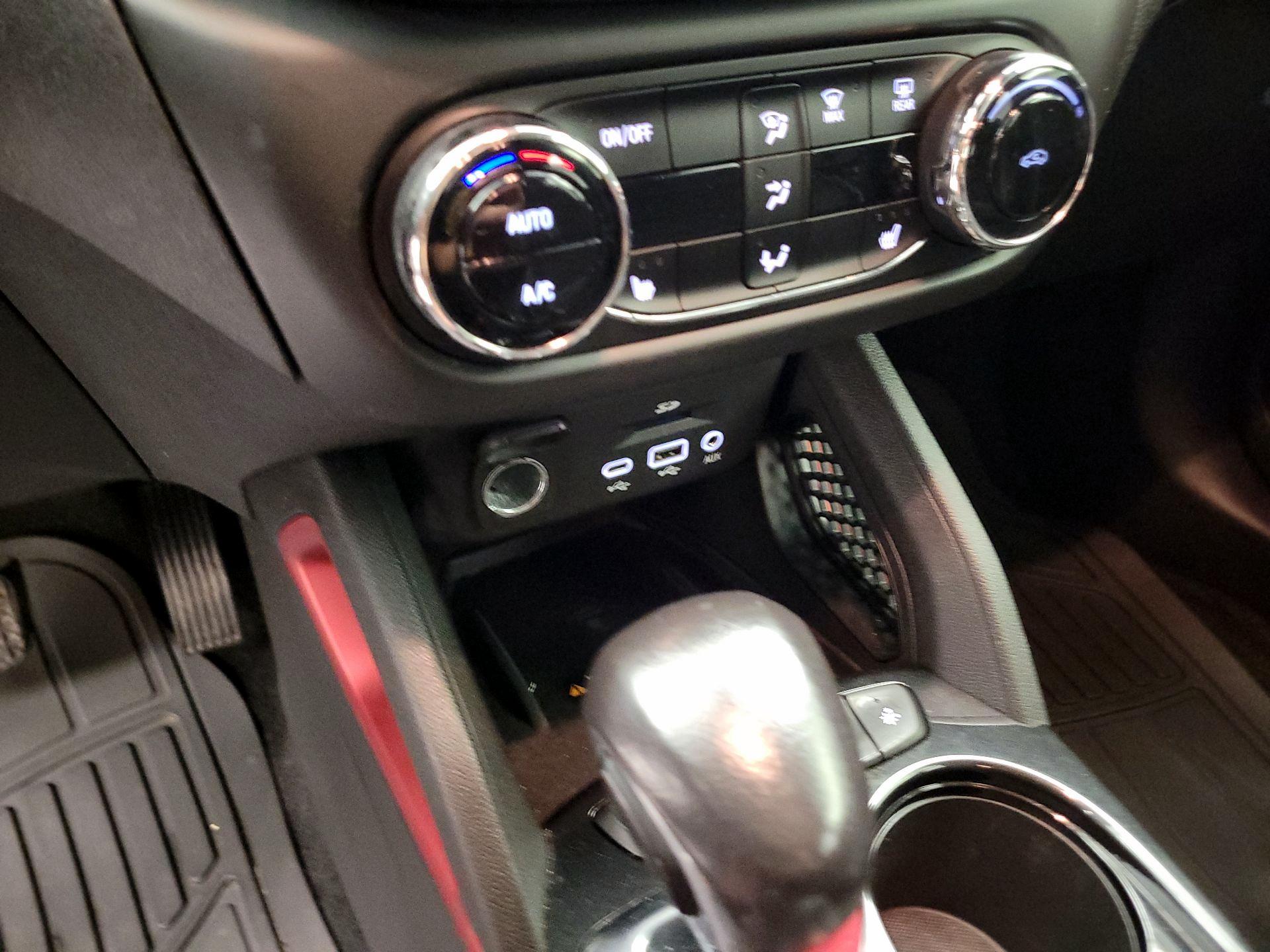 Thumbnail: 2021 Chevrolet TrailBlazer - 18