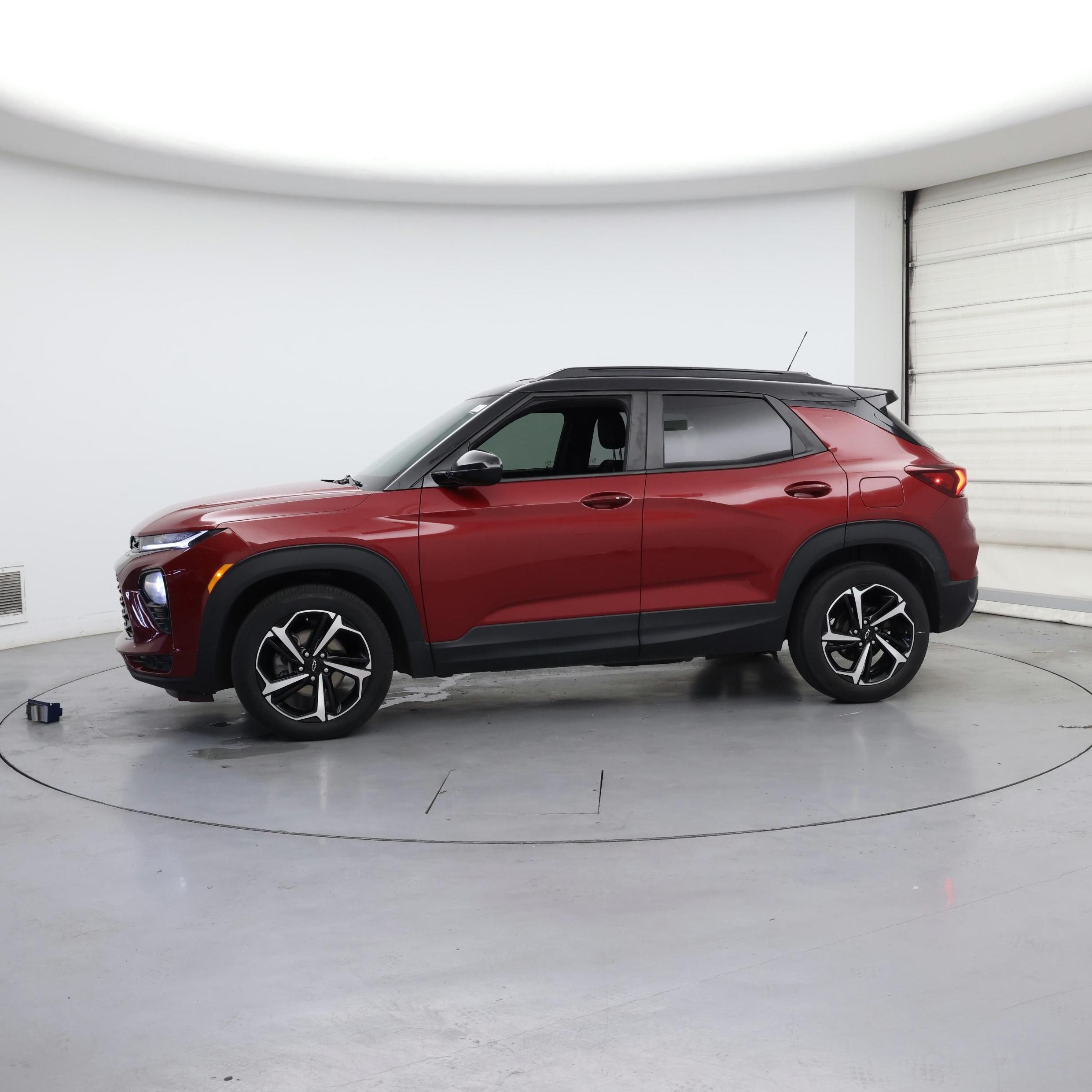 Thumbnail: 2021 Chevrolet TrailBlazer - 3