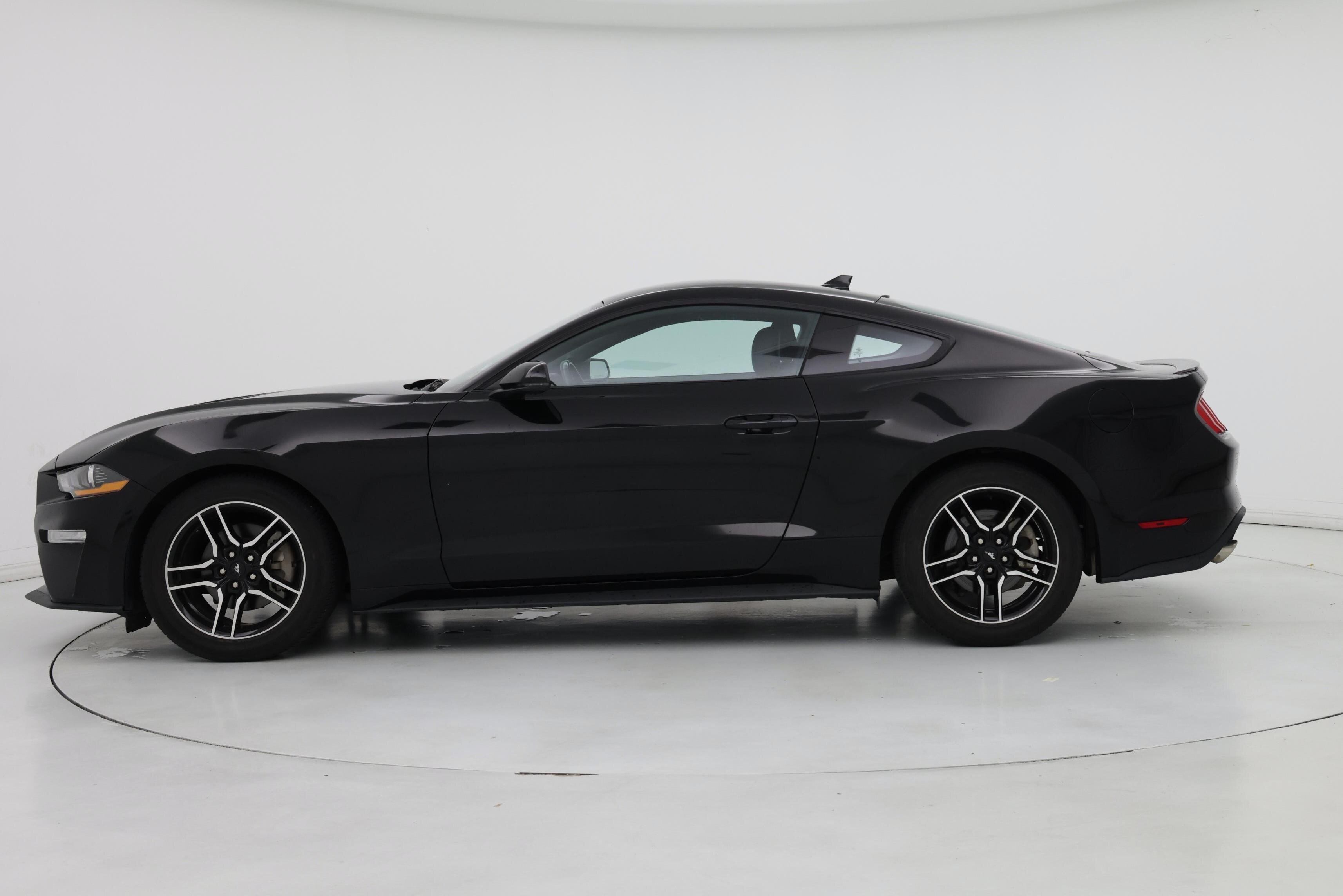 Thumbnail: 2022 Ford Mustang - 3