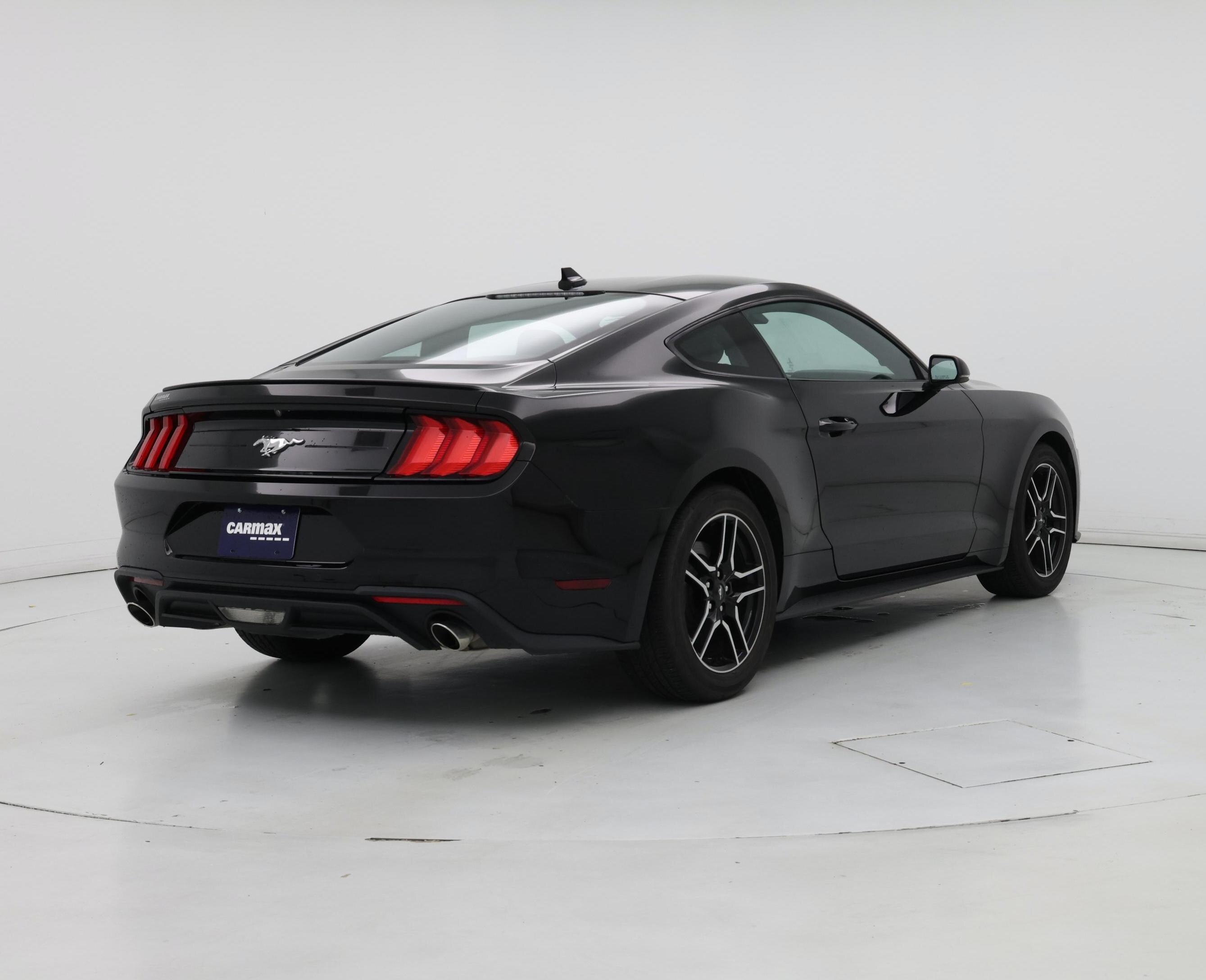Thumbnail: 2022 Ford Mustang - 8