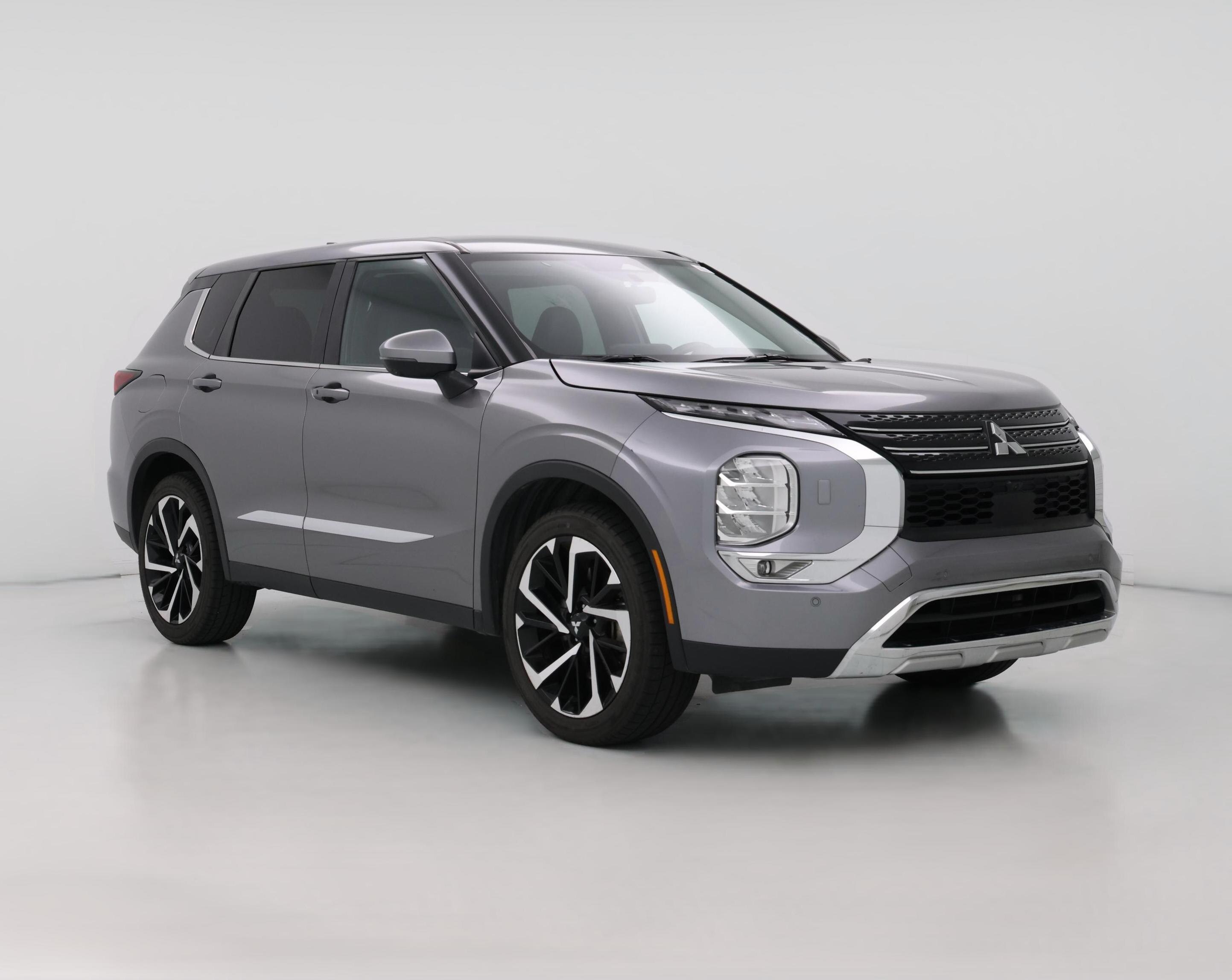 Thumbnail: 2022 Mitsubishi Outlander - 1