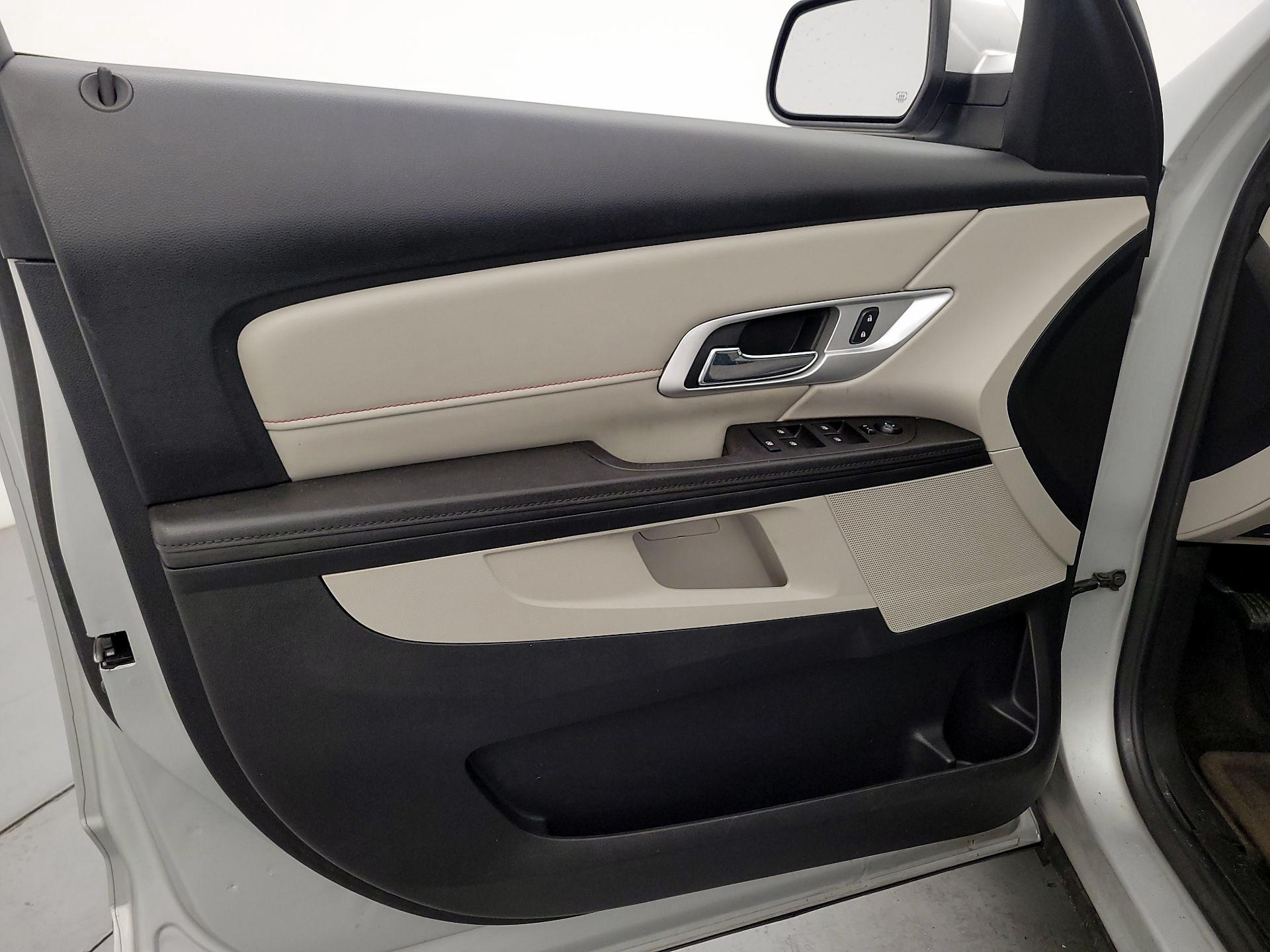 Thumbnail: 2017 GMC Terrain - 12