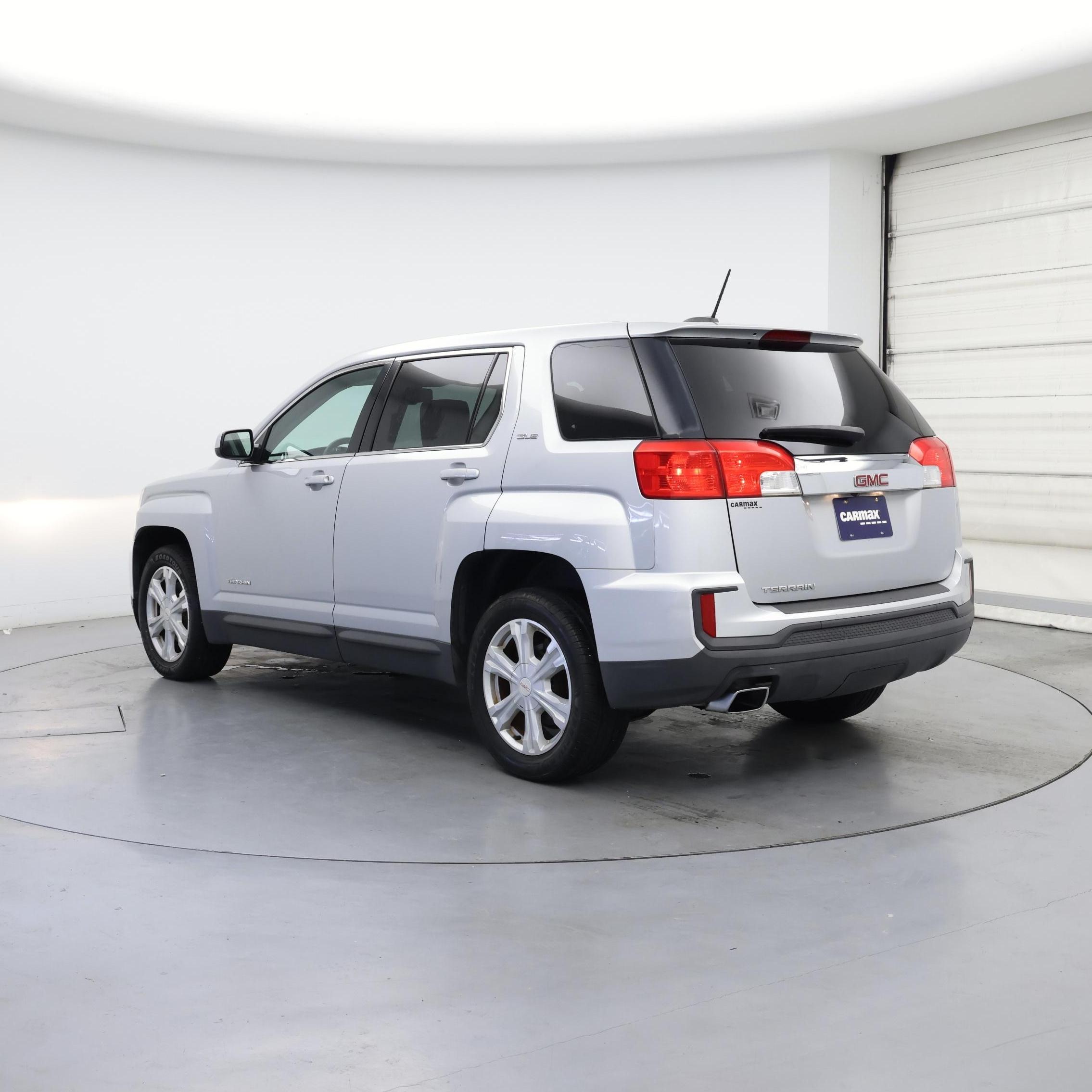 Thumbnail: 2017 GMC Terrain - 2