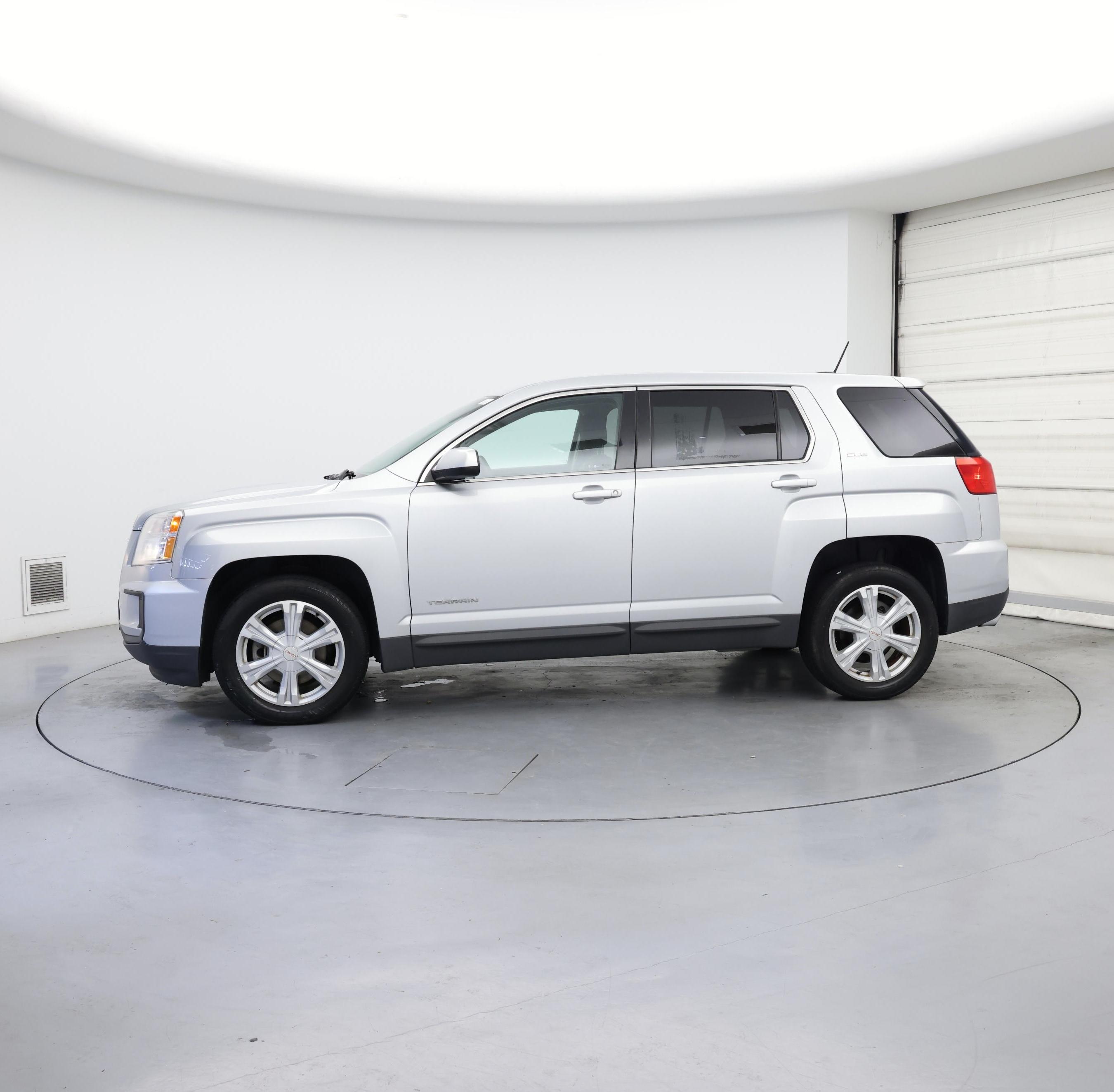 Thumbnail: 2017 GMC Terrain - 3