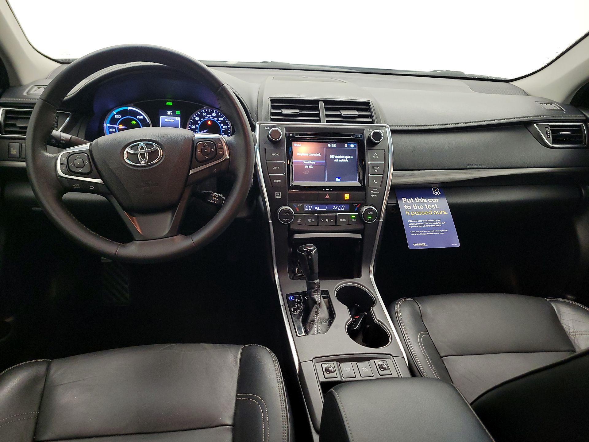 Thumbnail: 2017 Toyota Camry - 9