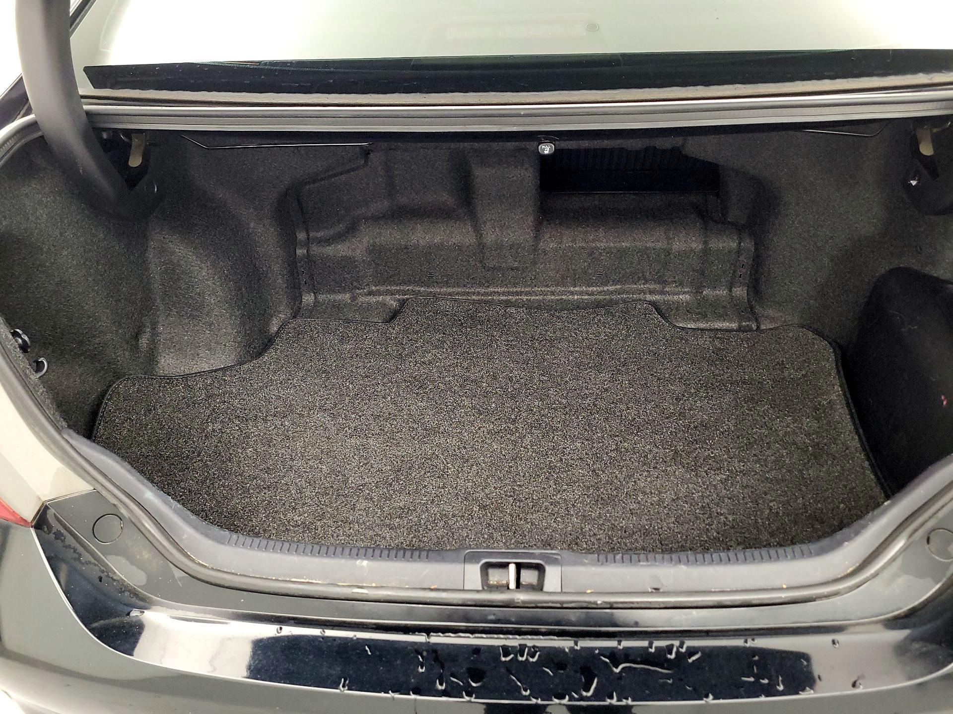 Thumbnail: 2017 Toyota Camry - 16