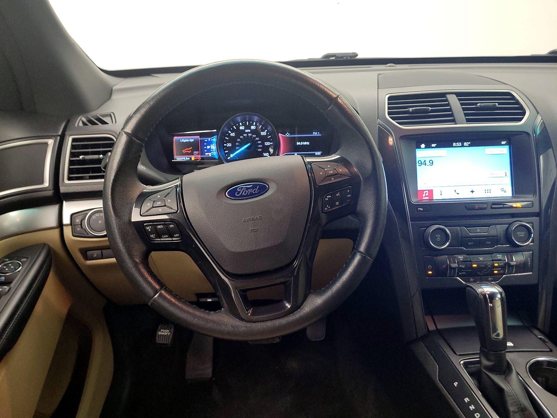 Thumbnail: 2017 Ford Explorer - 10