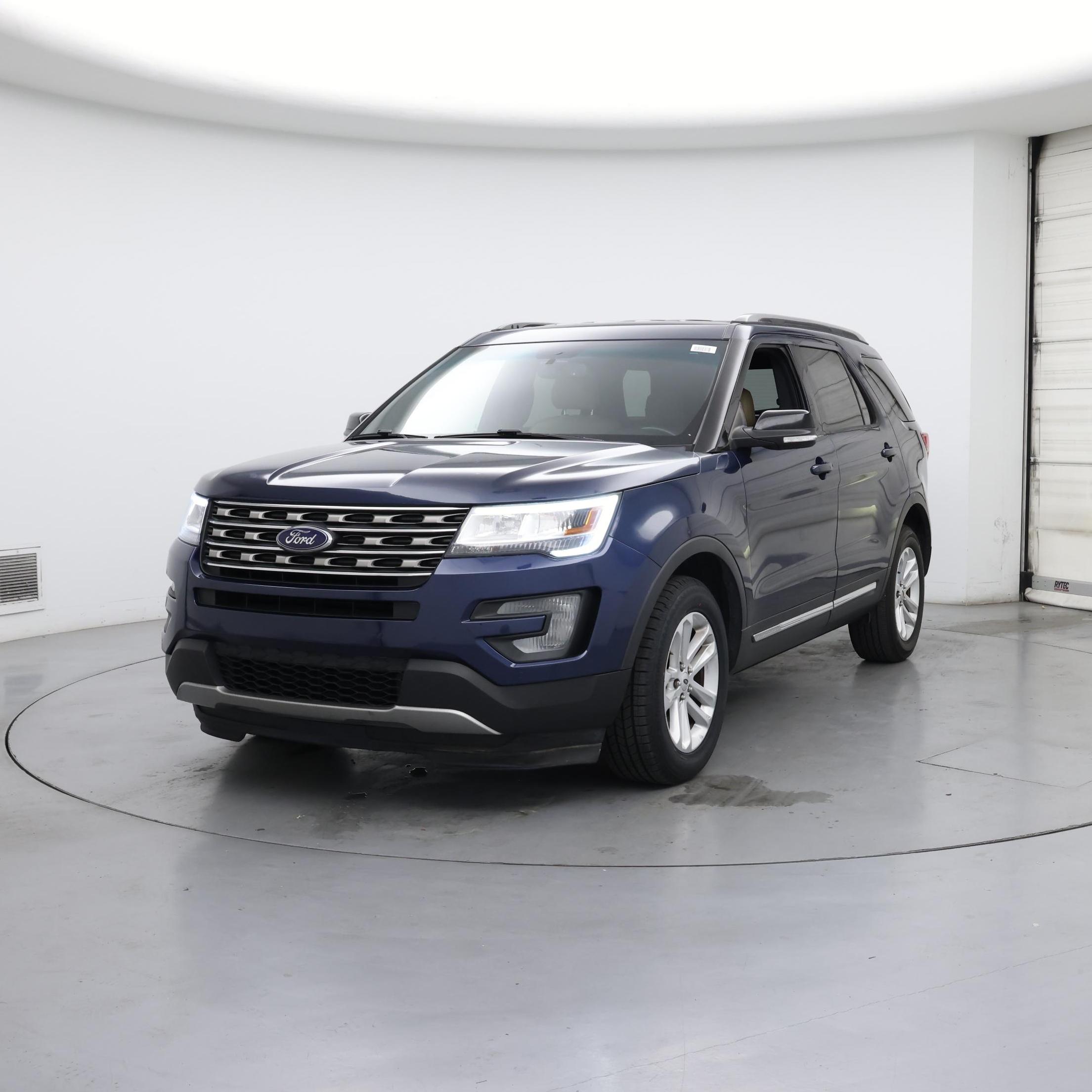 Thumbnail: 2017 Ford Explorer - 4