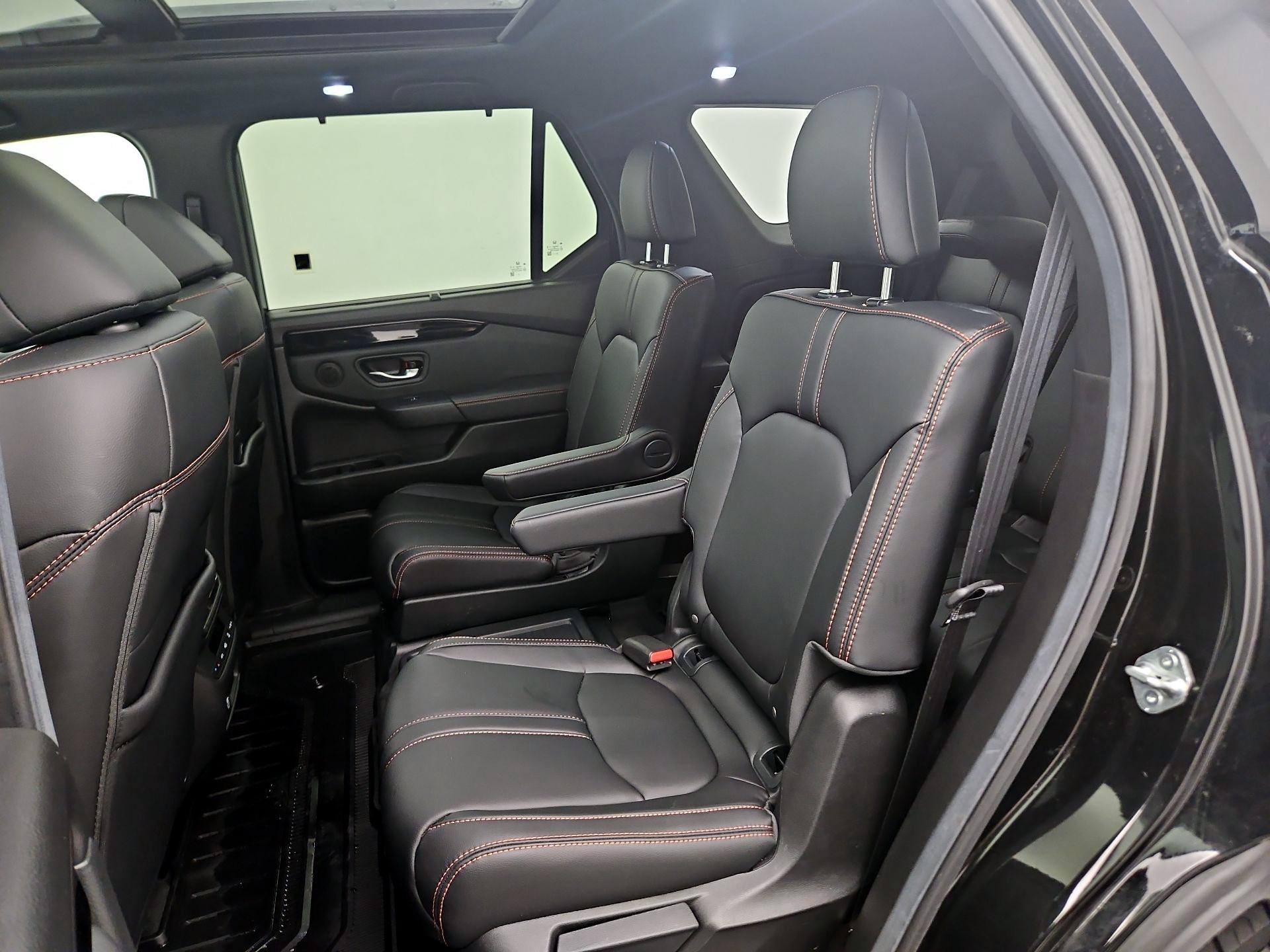Thumbnail: 2025 Honda Pilot - 20